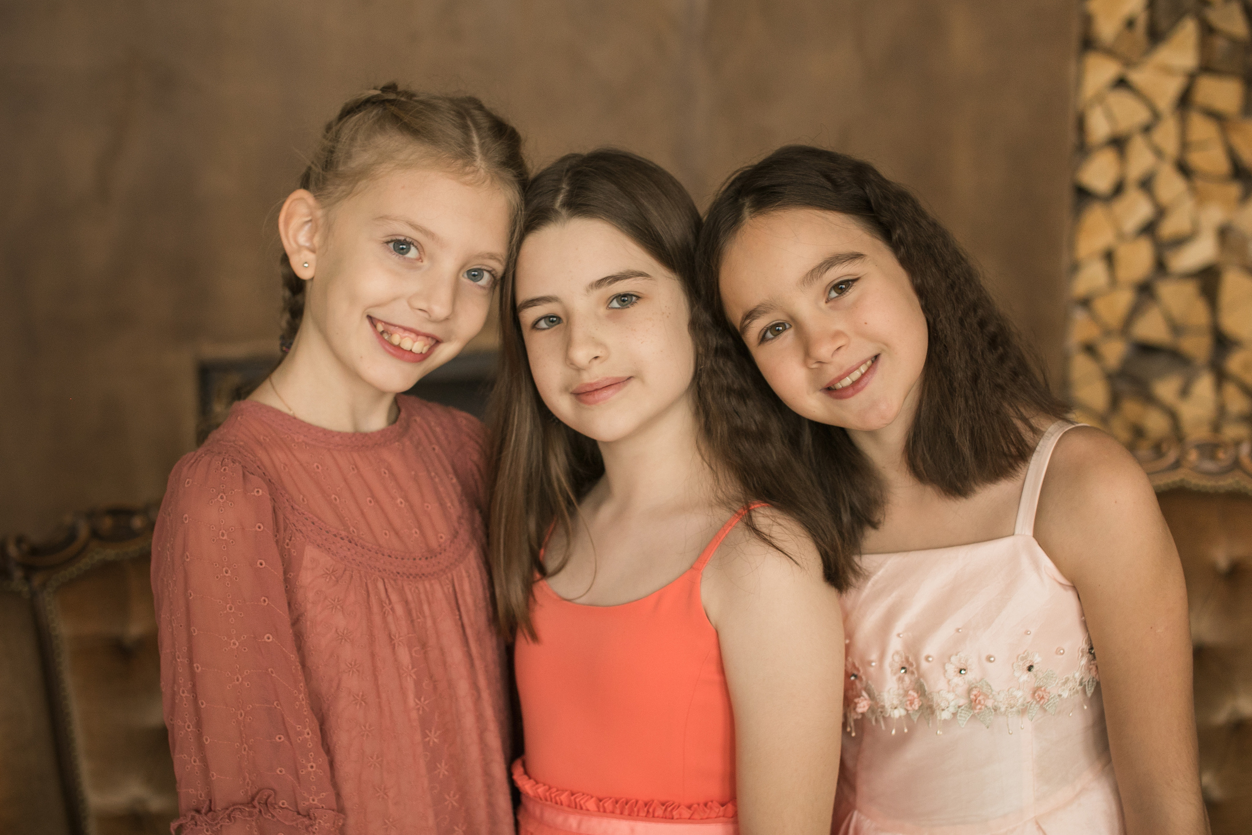 семейная фотосессия в студии с детьми