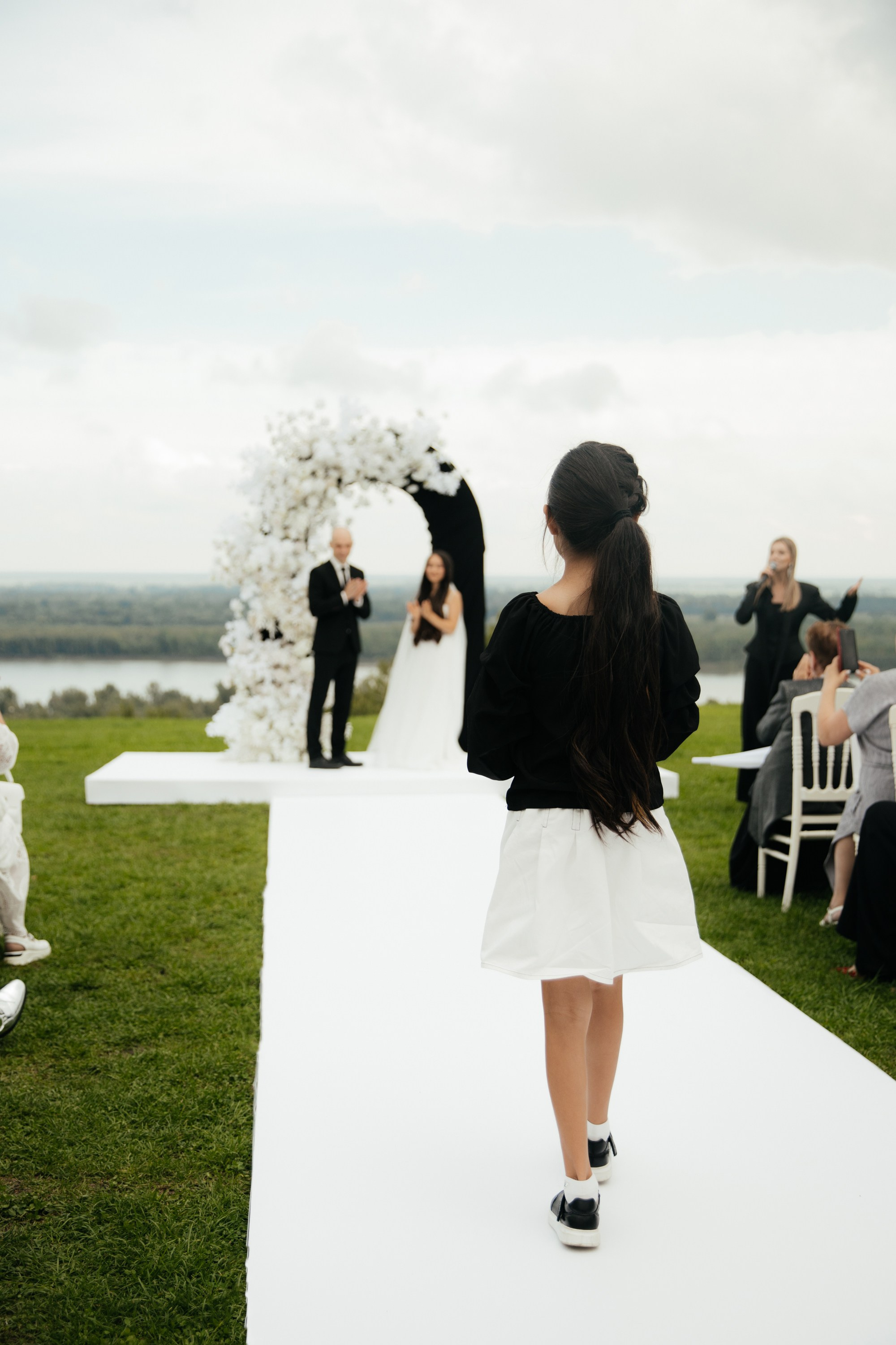 Александр и Адина. Фотограф Барнаул Полина Теплова