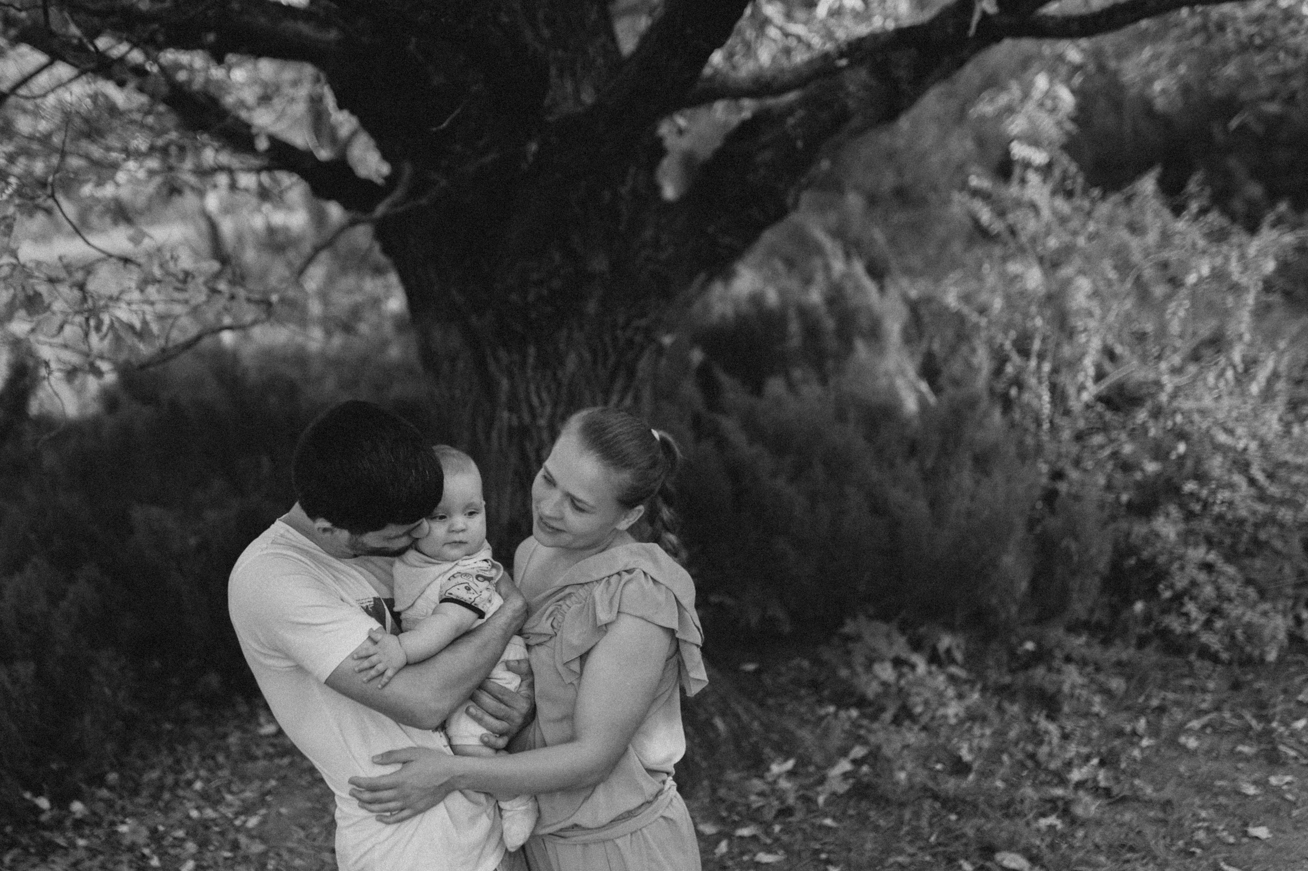 Ростислав с мамой и папой. Детский и семейный фотограф, съемка новорожденных Москва