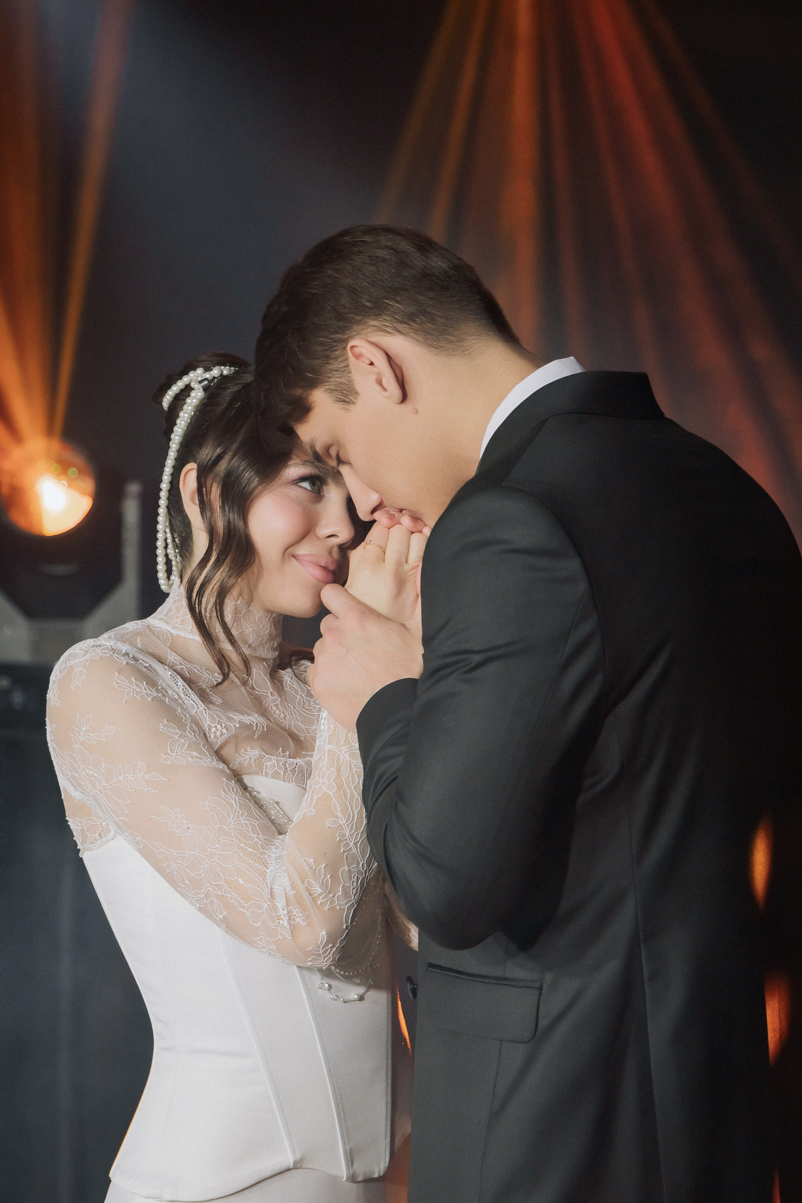 Мария & Александр. Любовь со светом. Свадебная фотография. Арина Рубах