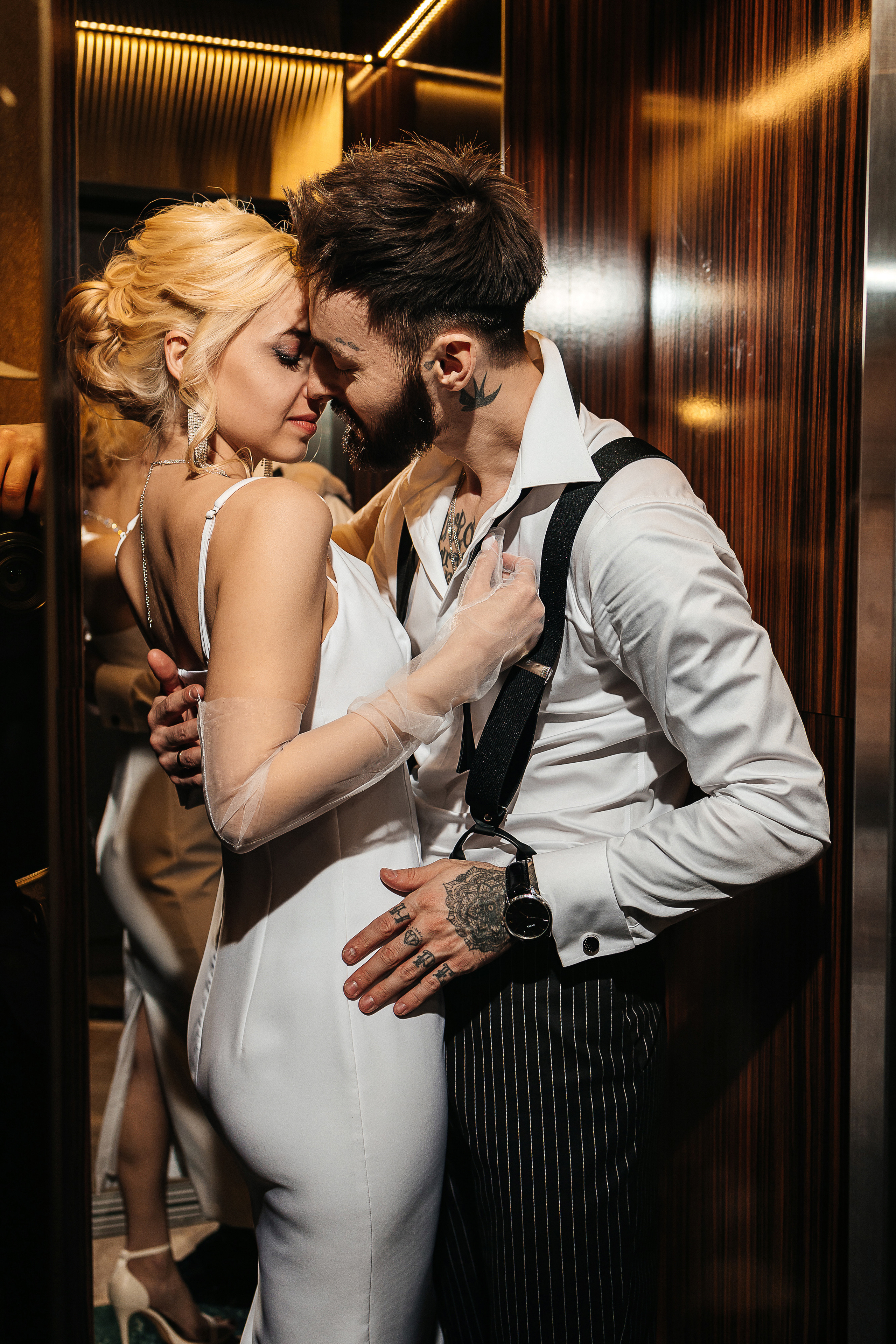 Стильная камерная свадьба для двоих. Олег Сверчков | Свадебный фотограф Вологда