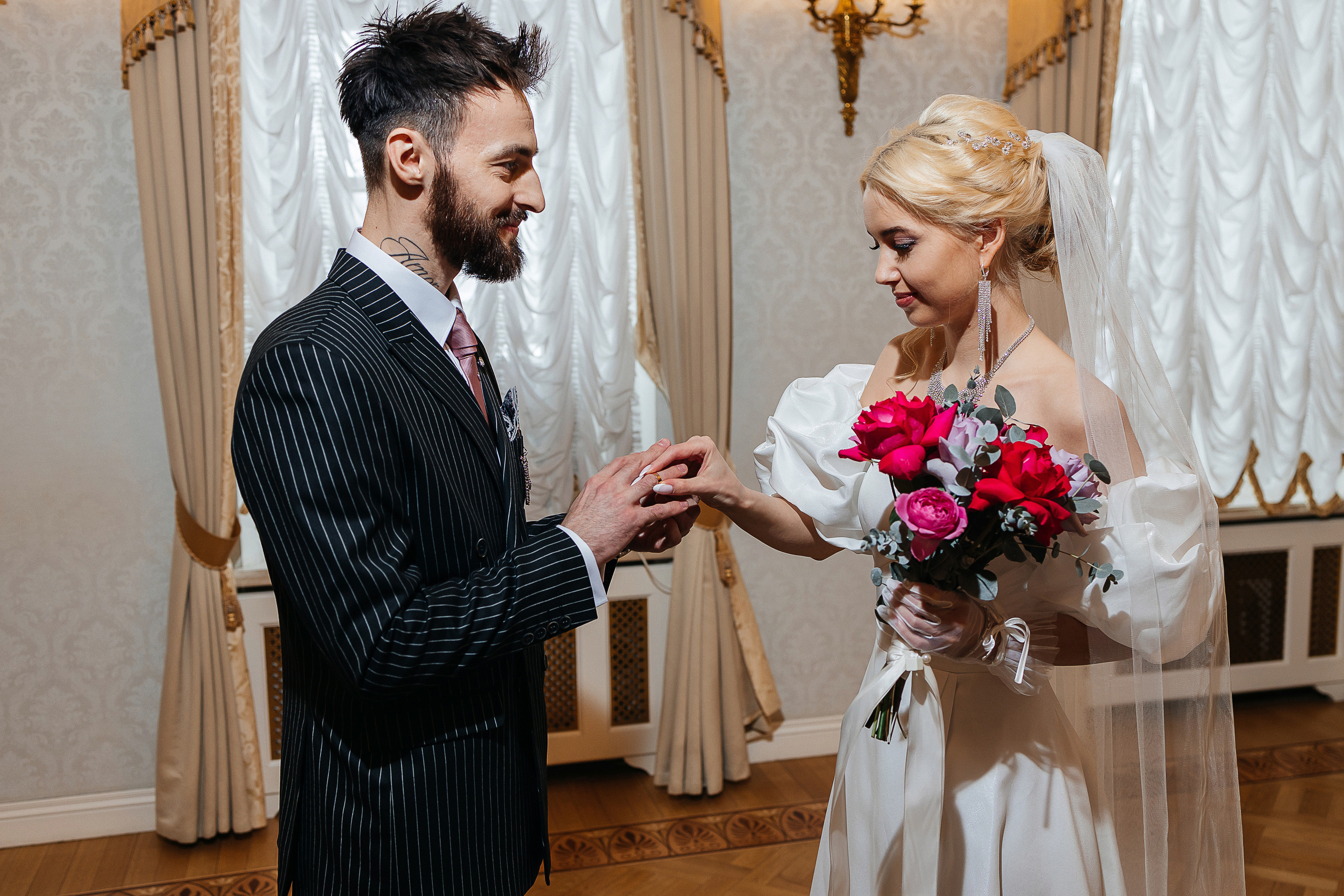 Стильная камерная свадьба для двоих. Олег Сверчков | Свадебный фотограф Вологда