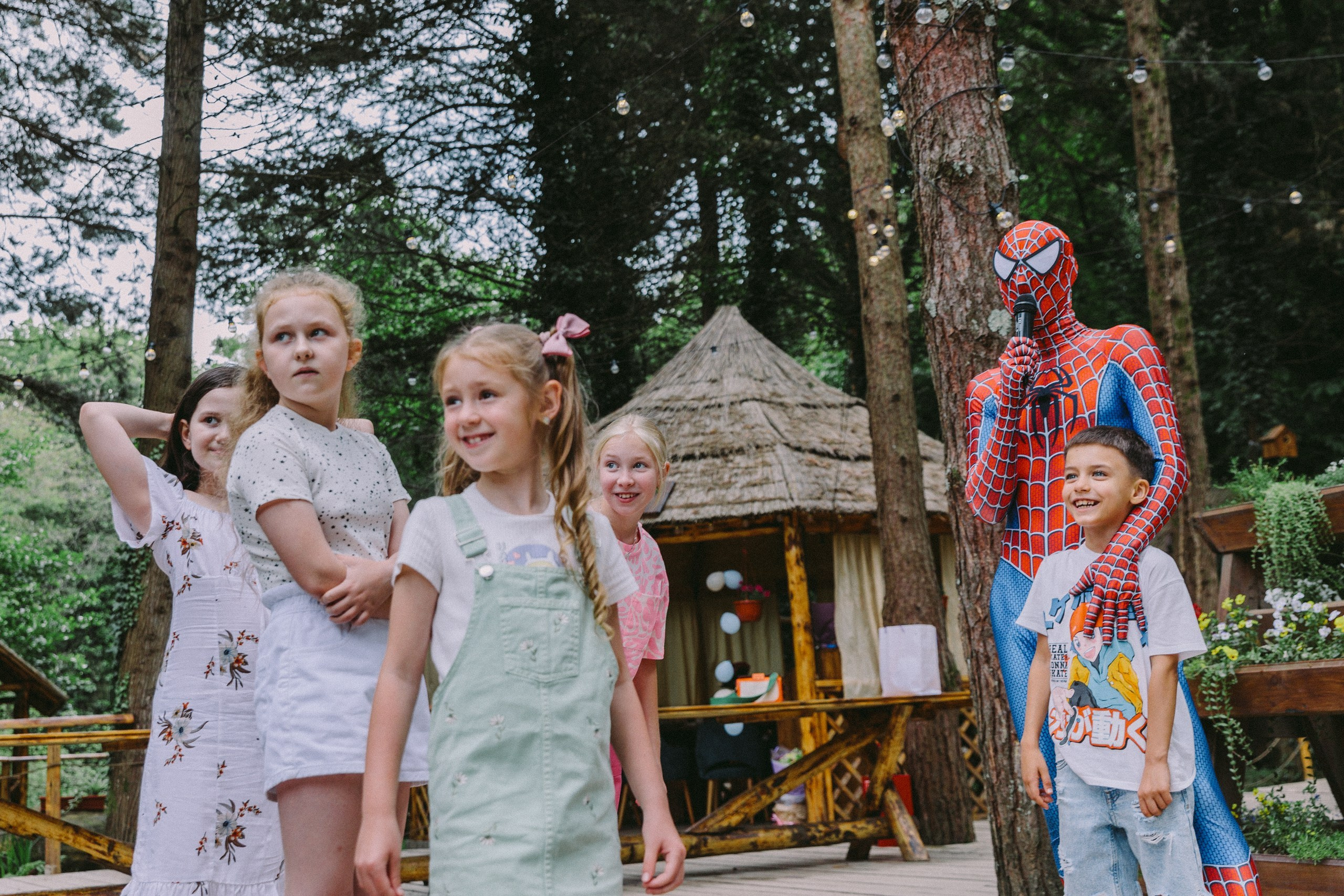 Фотограф на день рождения — ресторан Форест. Свадебный фотограф в Абхазии, Сухум, Гагра, Сочи