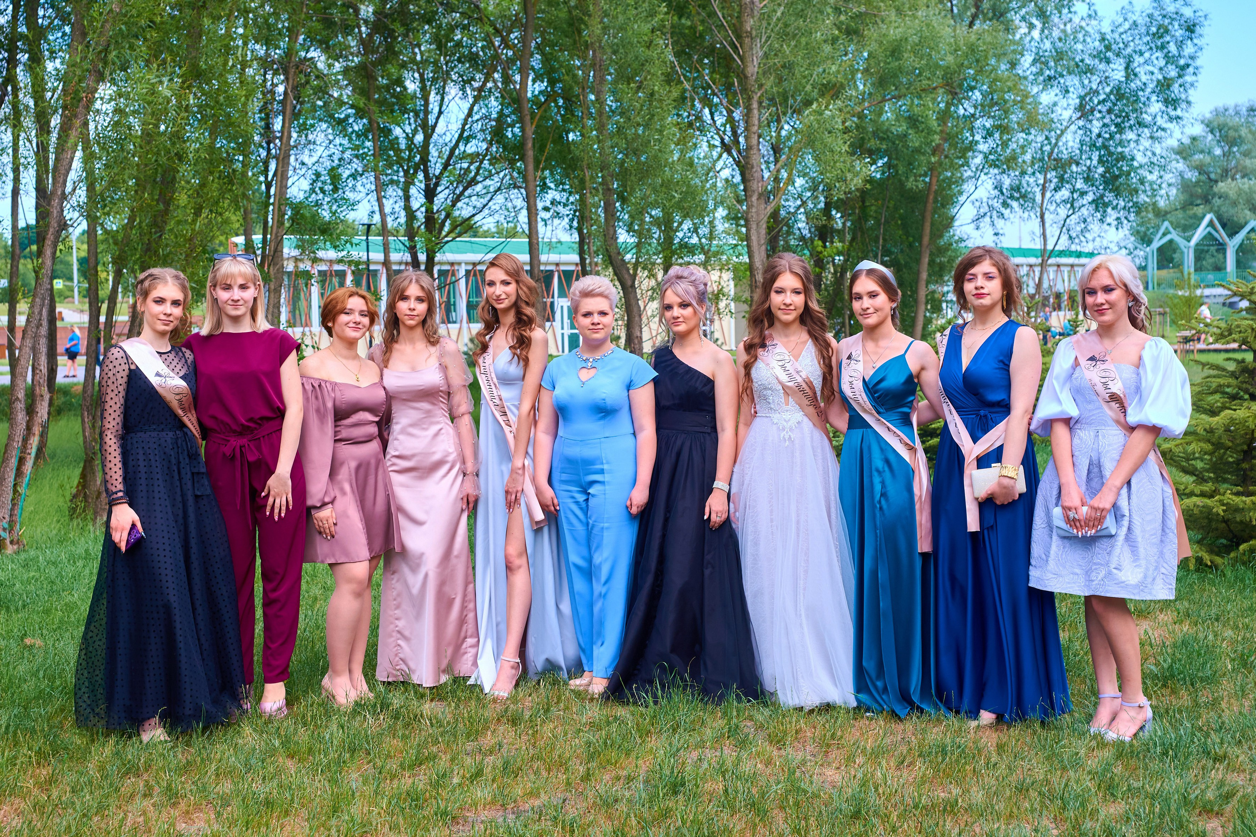 Вручение аттестатов 2023. 11 класс. Childrenfoto.ru