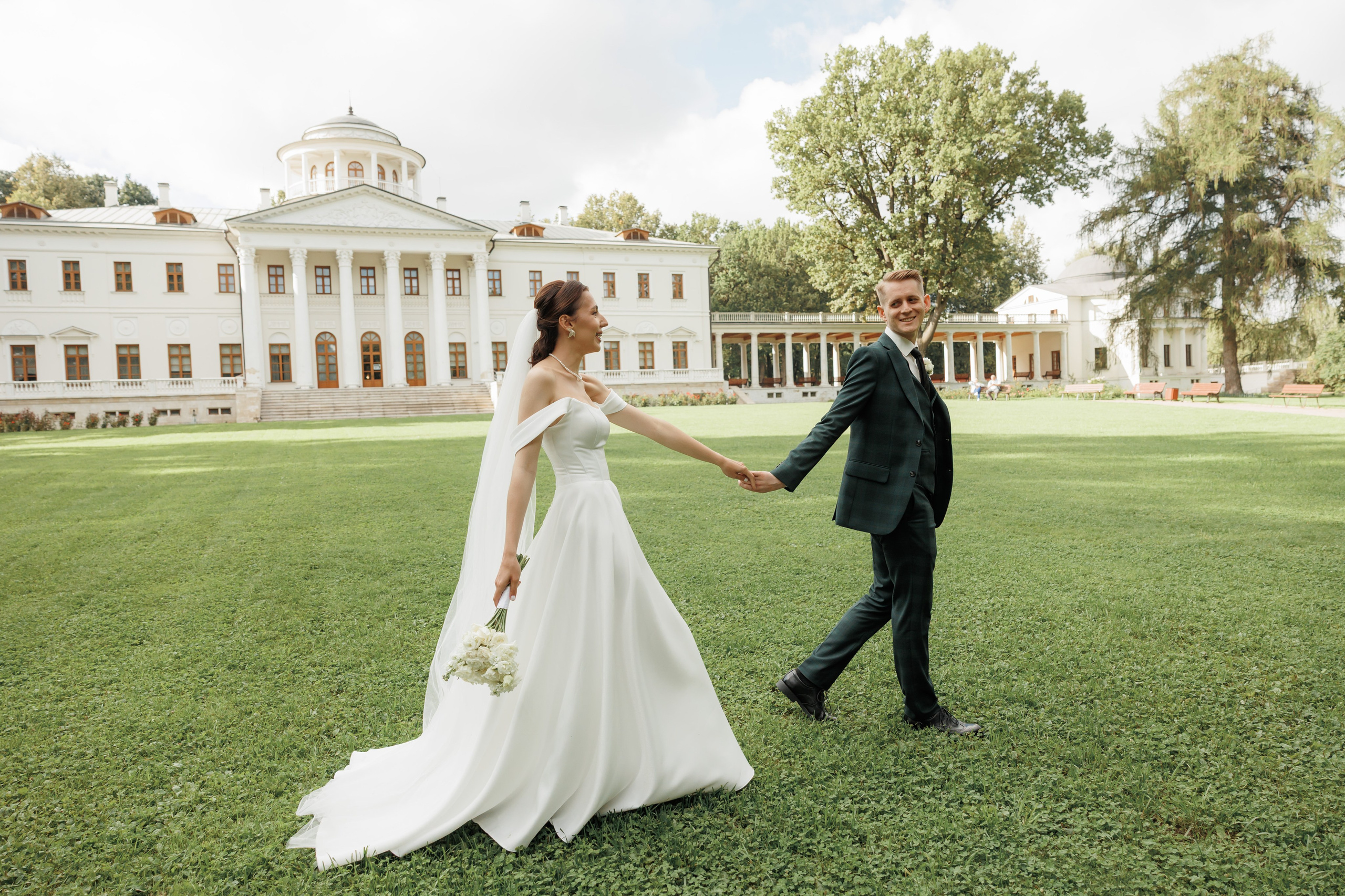 Регистрация в отеле Fish Point, ЗАГС Бутово, прогулка в Остафьево. Свадебный и репортажный фотограф (Москва, Королев и другие)