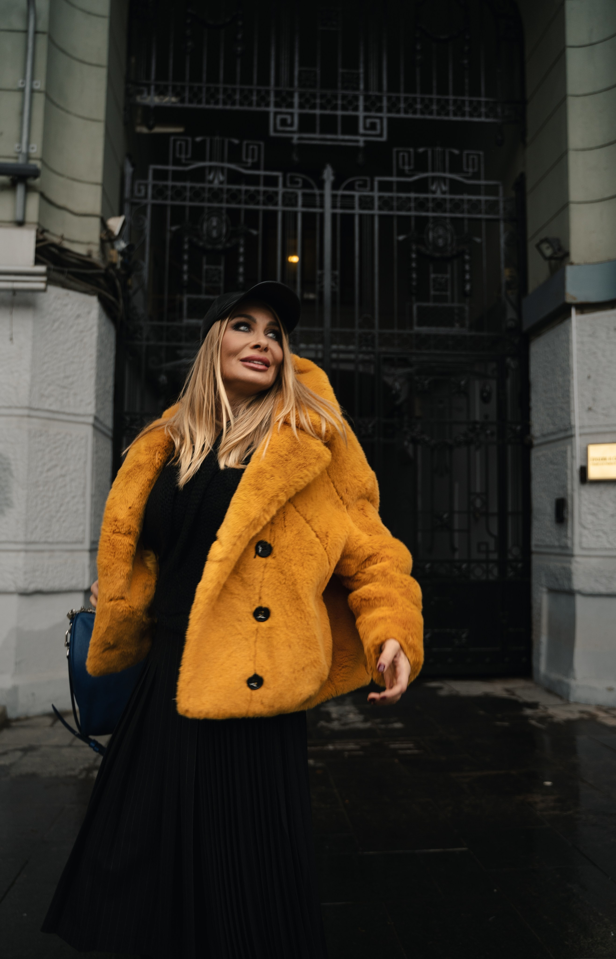 Светлана s t r e e t. Контент фотограф в Москве Кулич Настя