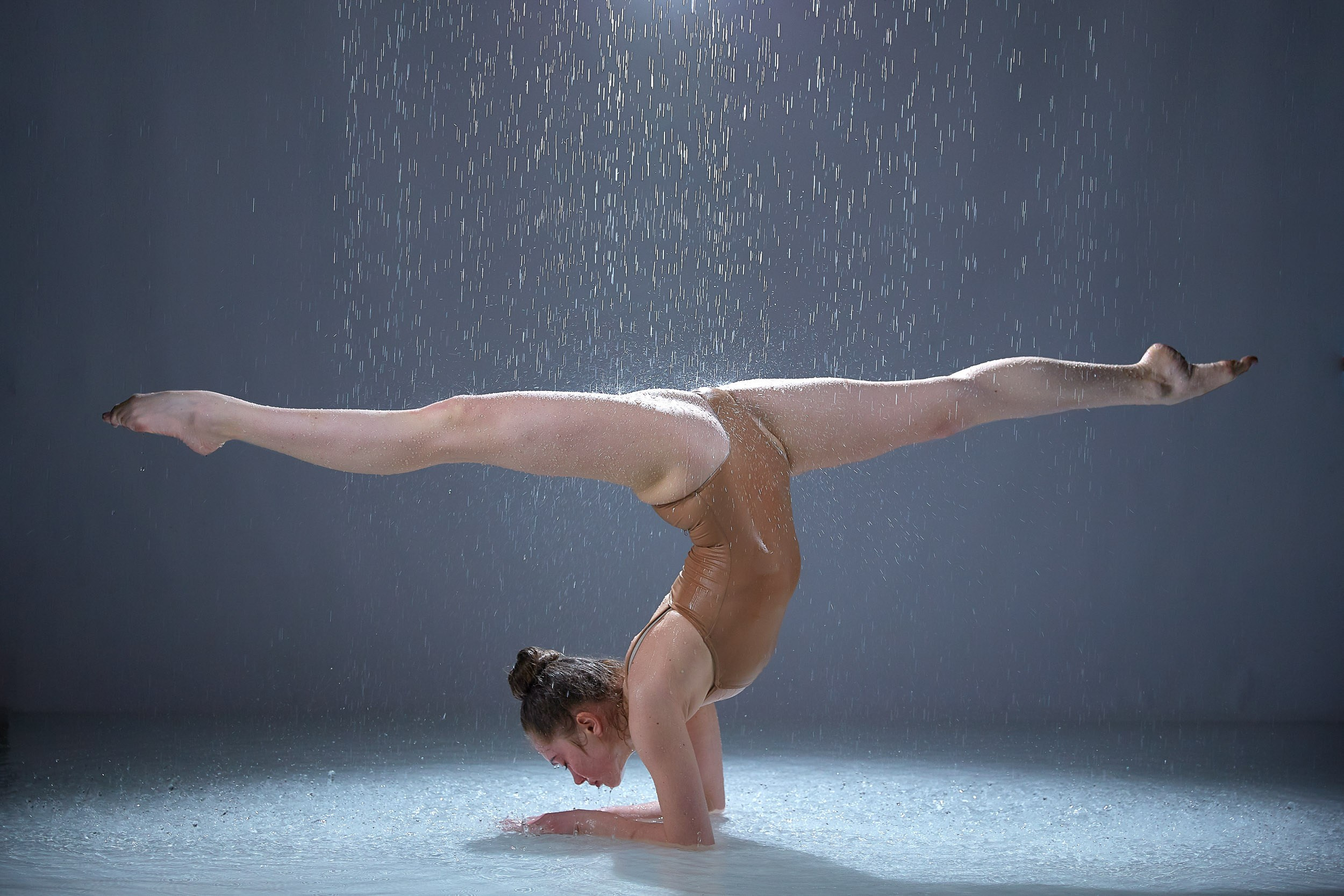 Аква-фотосессия гимнастки «AQUA-GYMNASTICS» Фотограф Михаил Семенов