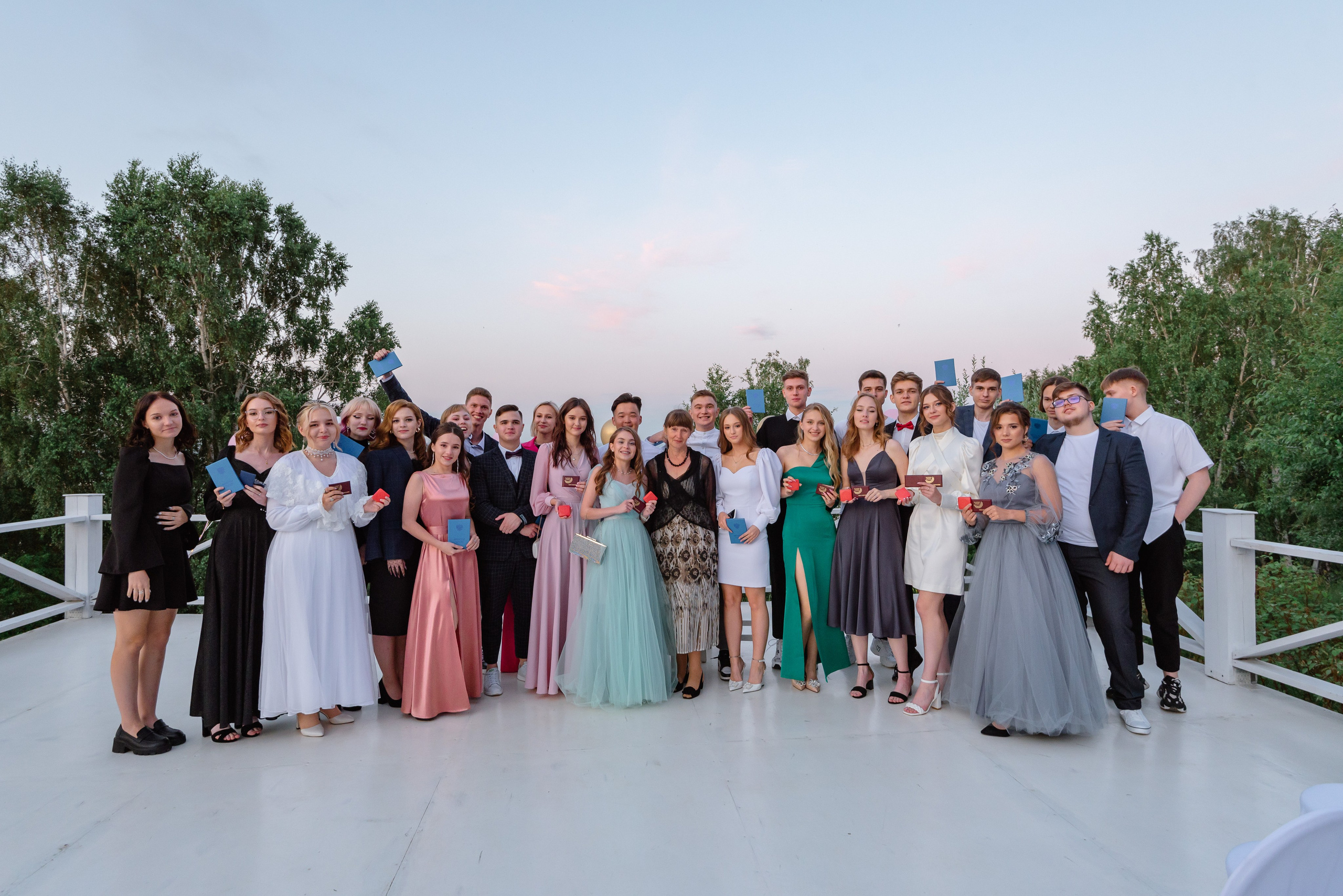 Выпускной 9-11классы. Выпускные книги Анапа Новороссийск Краснодар