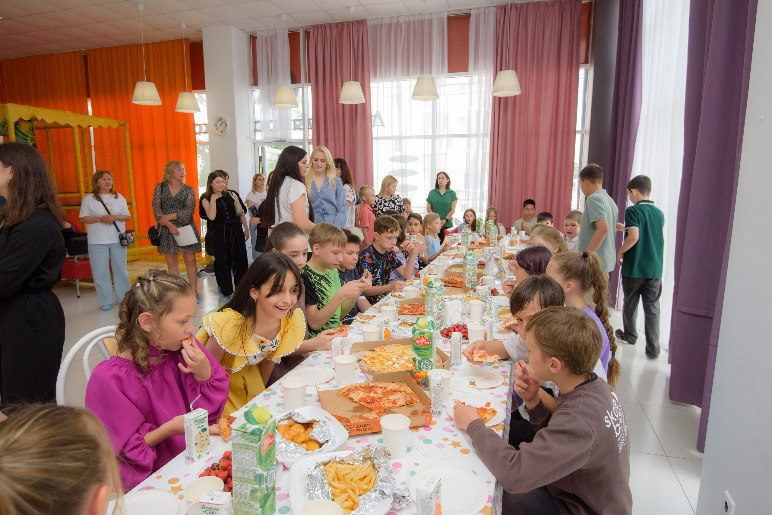 Выпускной 4классы. Выпускные книги Анапа Новороссийск Краснодар