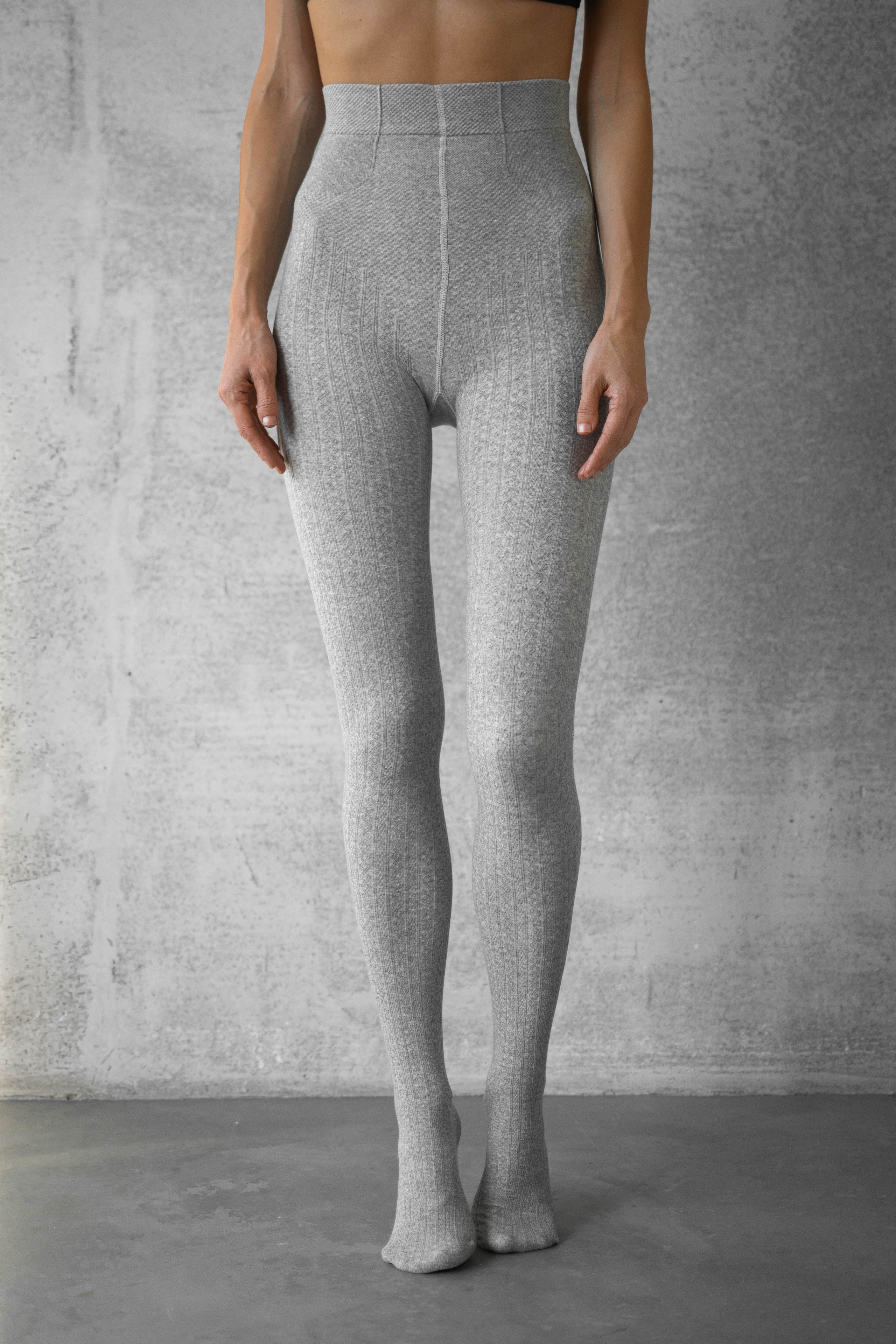 Колготки. Фотограф-ретушер в Крыму Юля Лобурец