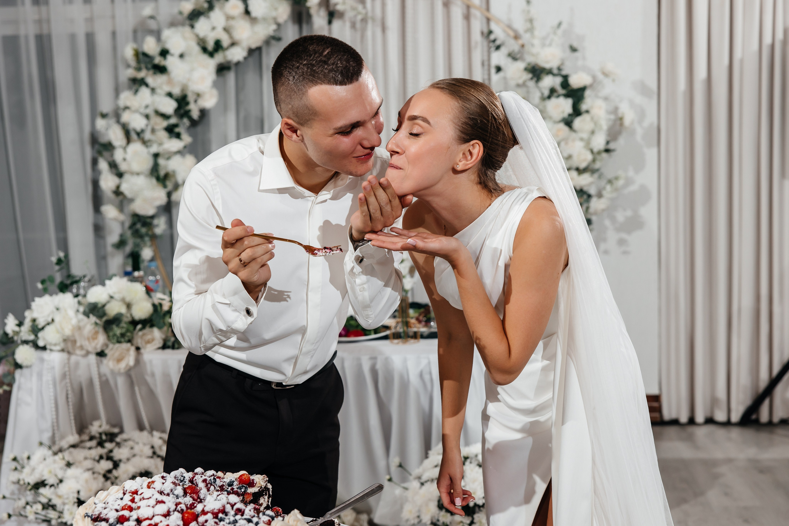 Анонс свадьбы для Яны и Юрия. Гаспра, Вилла Танго. Свадебный фотограф в Крыму и Севастополе Ольга Баскакова