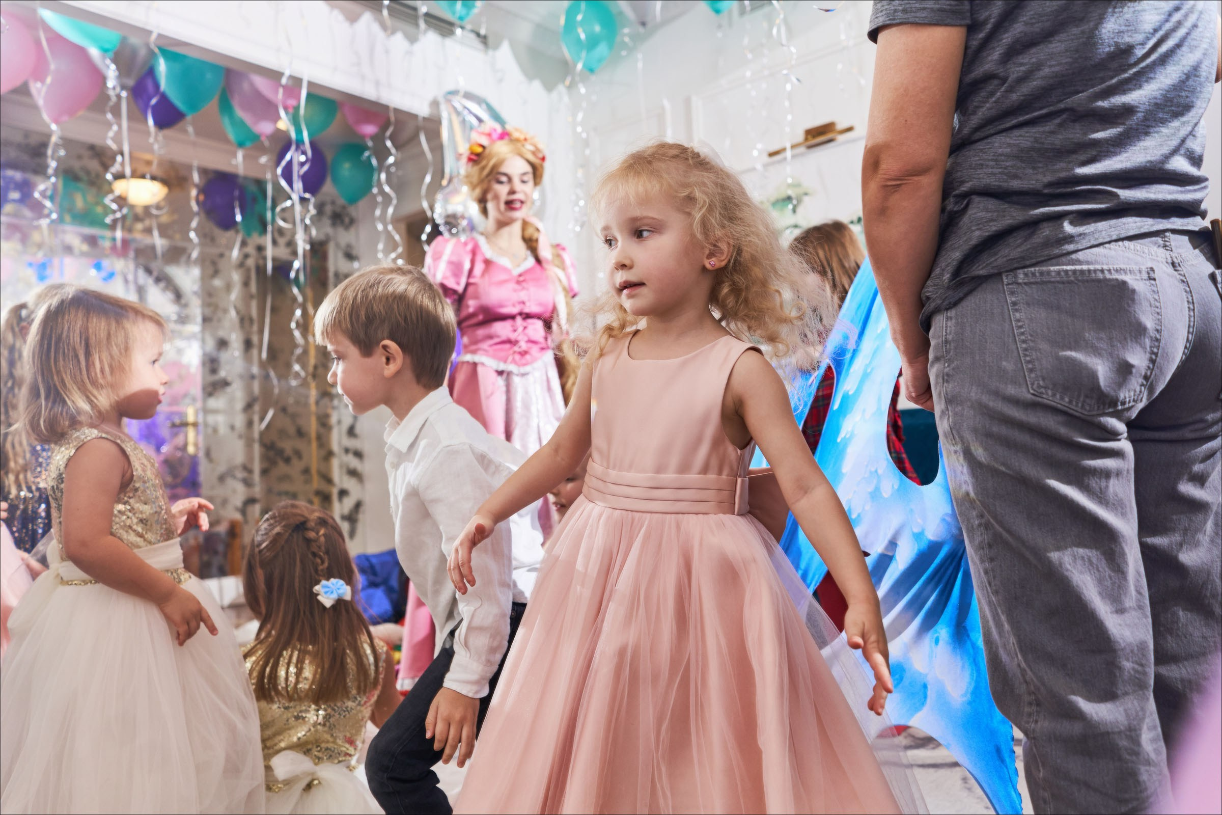 Маленький праздник для сестер;). Фотограф в Москве Нафиков Руслан. Репортажная съемка, Портрет