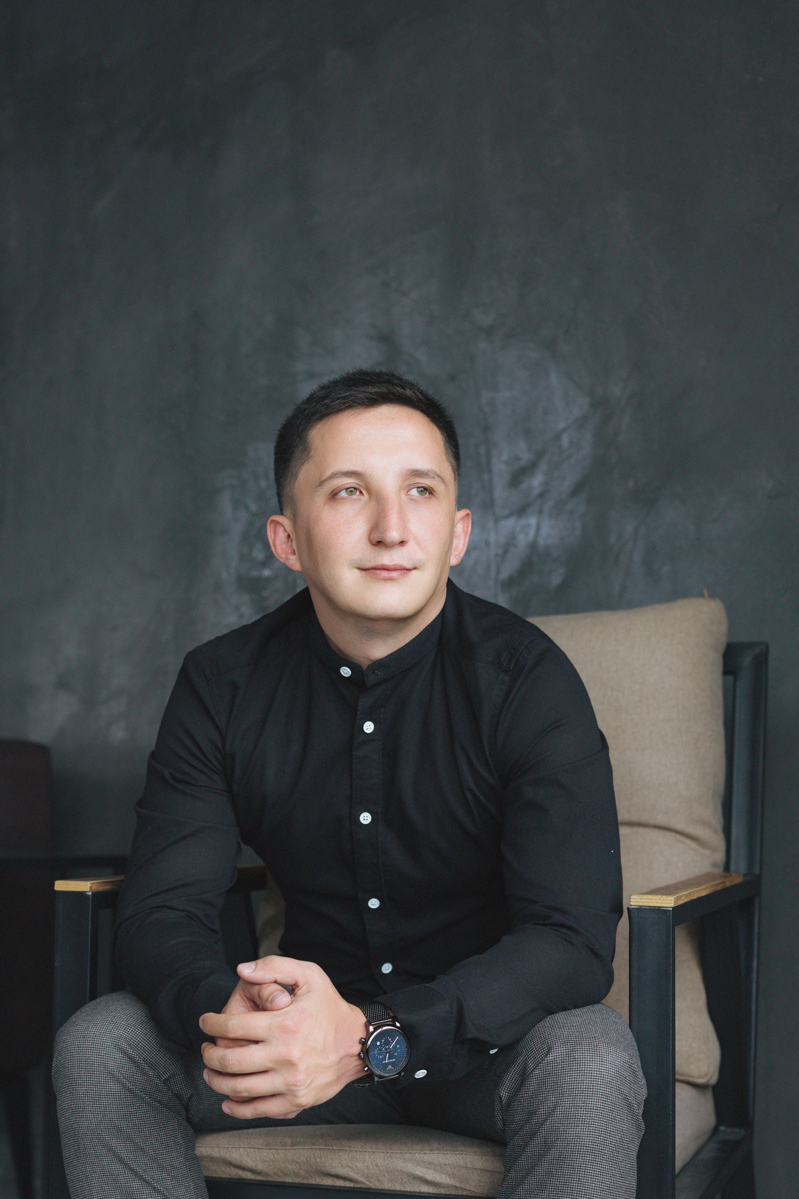 Ильдар для журнала Forbes. Коммерческий фотограф в Алматы Марина Милис. Съёмка для брендов, компаний и проектов