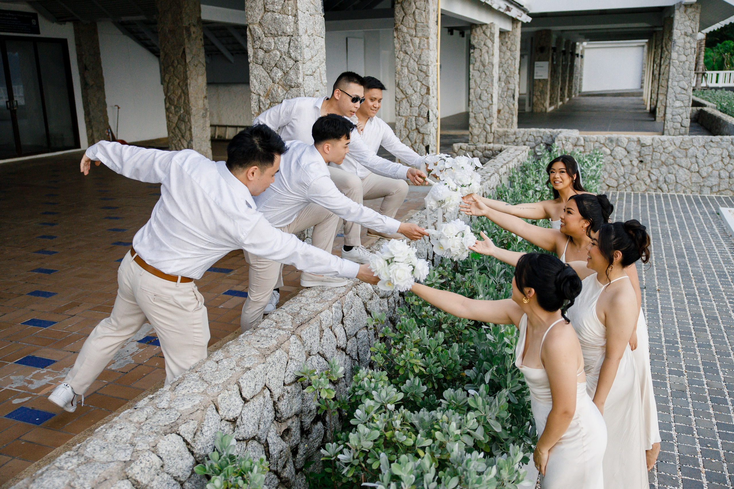 Wedding in Phuket at the Thavorn Hotel. Photographer in Phuket. Photographer Thailand