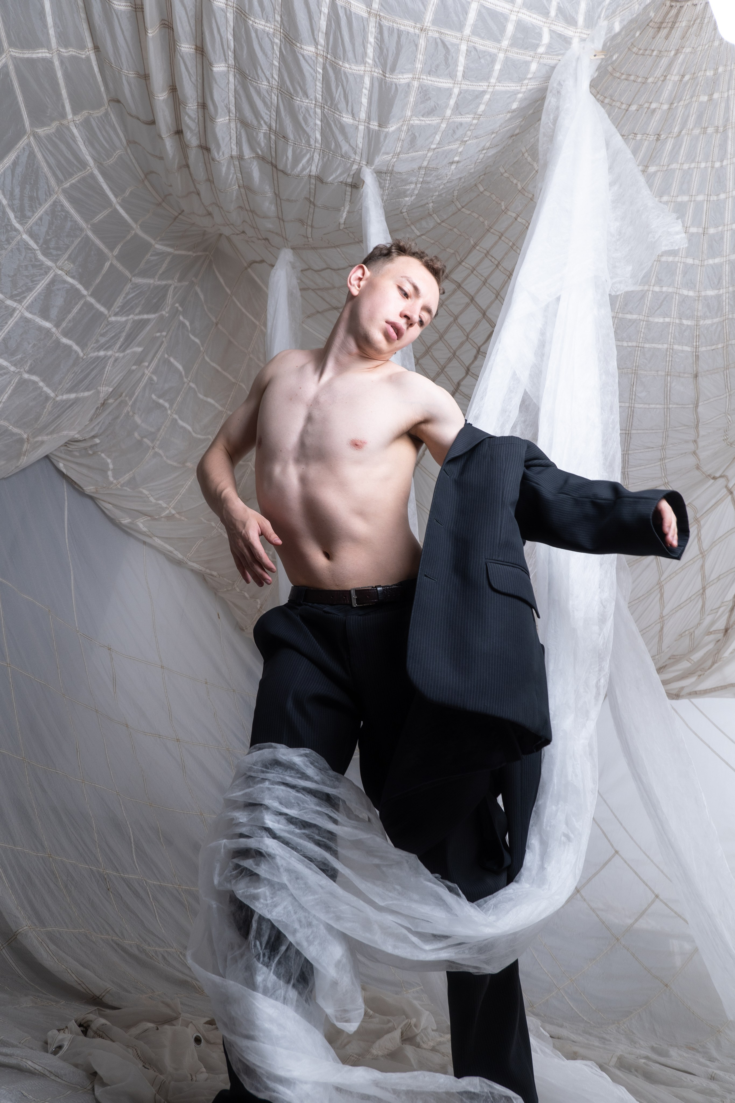 Локация 223 с Николаем. Фотосессия в Спб в студии, фотограф Панютина Марина