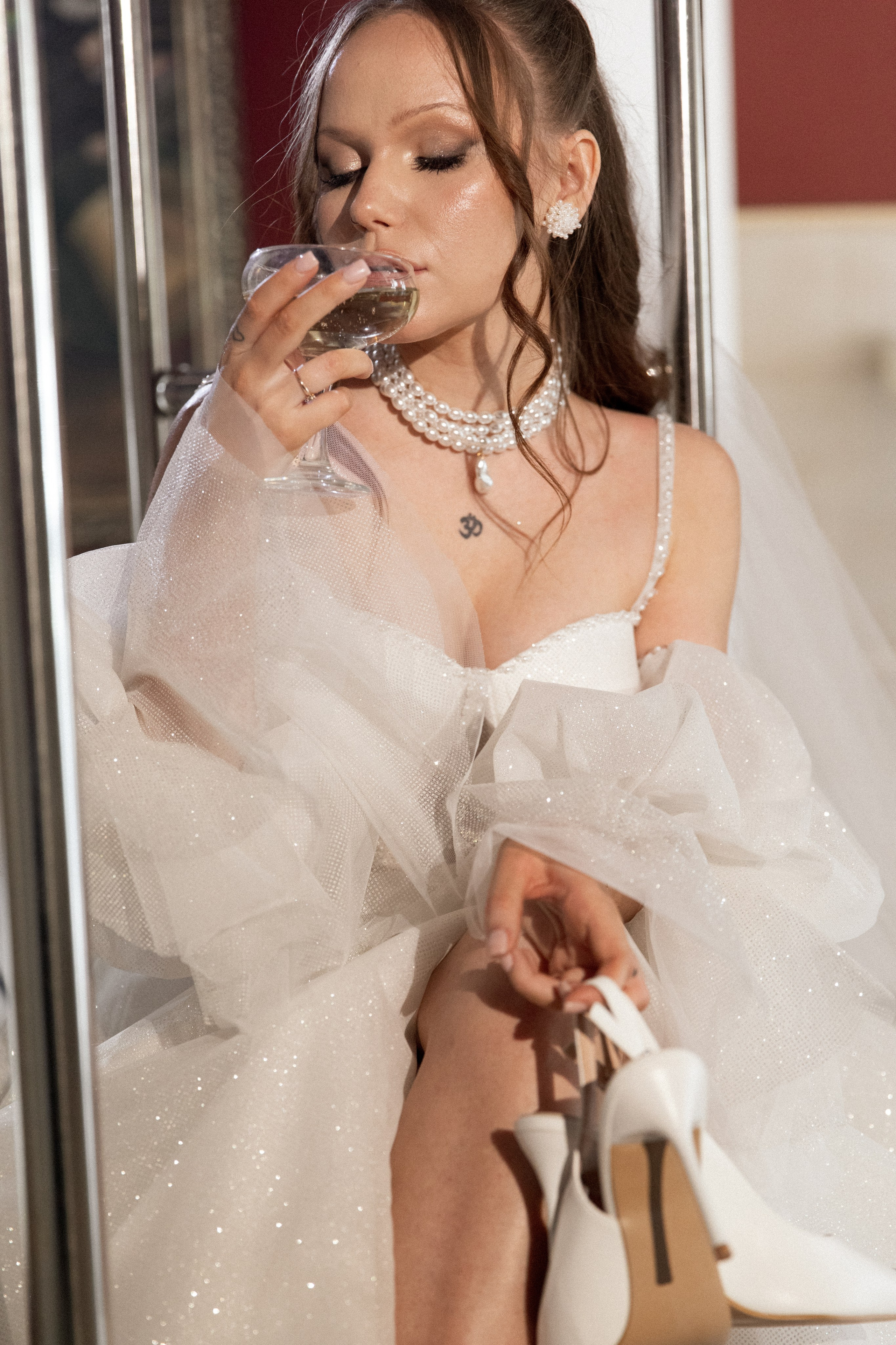 Никита и Виктория сборы и лавстори. Меня зовут Александр Литвинчук и я свадебный фотограф в Саратове