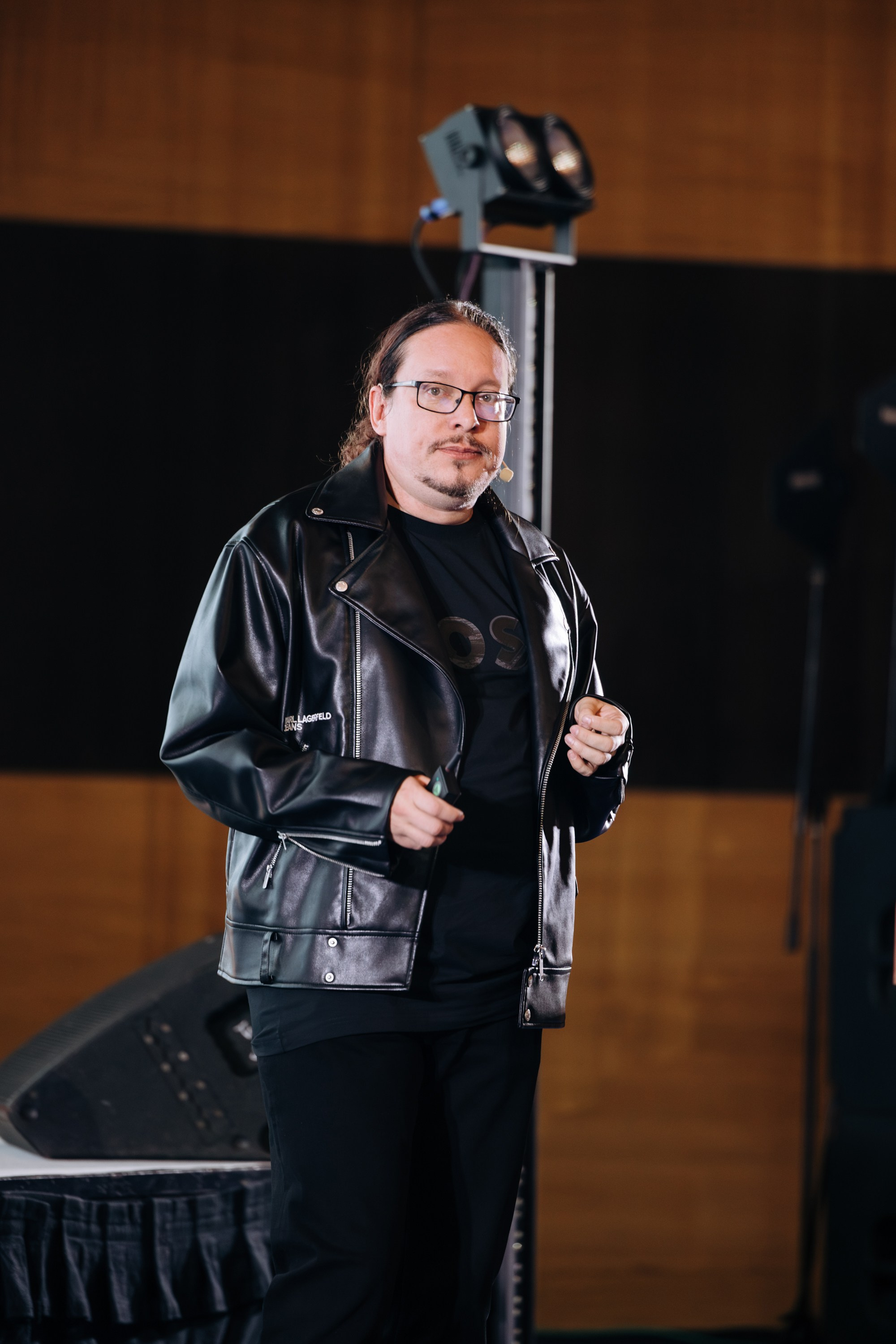 Суровый Питерский Форум. Эпизод Х. Репортажный фотограф в Санкт-Петербурге Александр Паклин