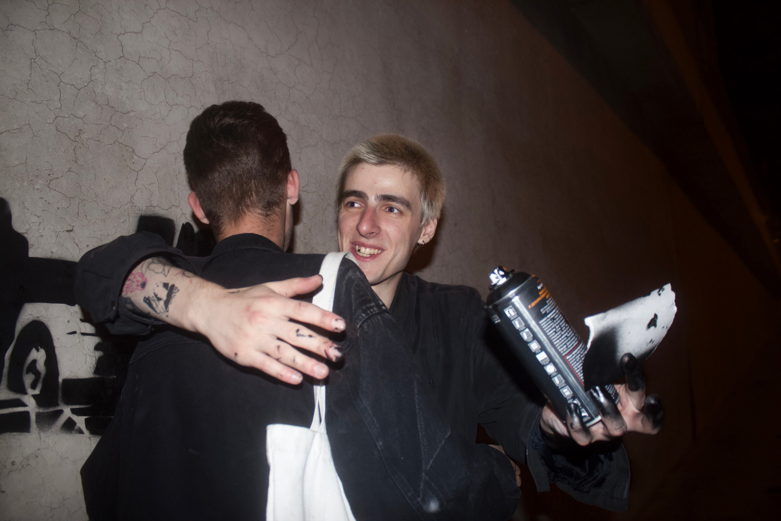 Процесс граффити. Концертный и портретный фотограф в Москве Соня Спросонья