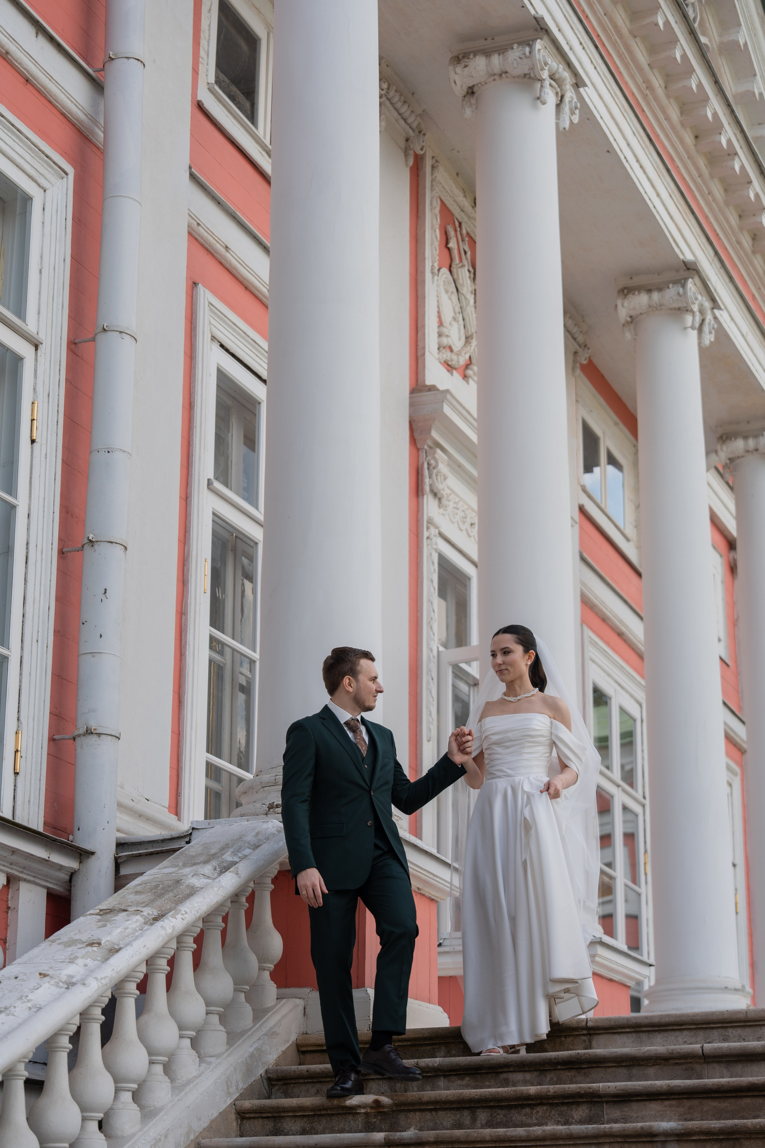 Влад и Илина в Кусково. Свадебный фотограф в Москве Анна Полушина