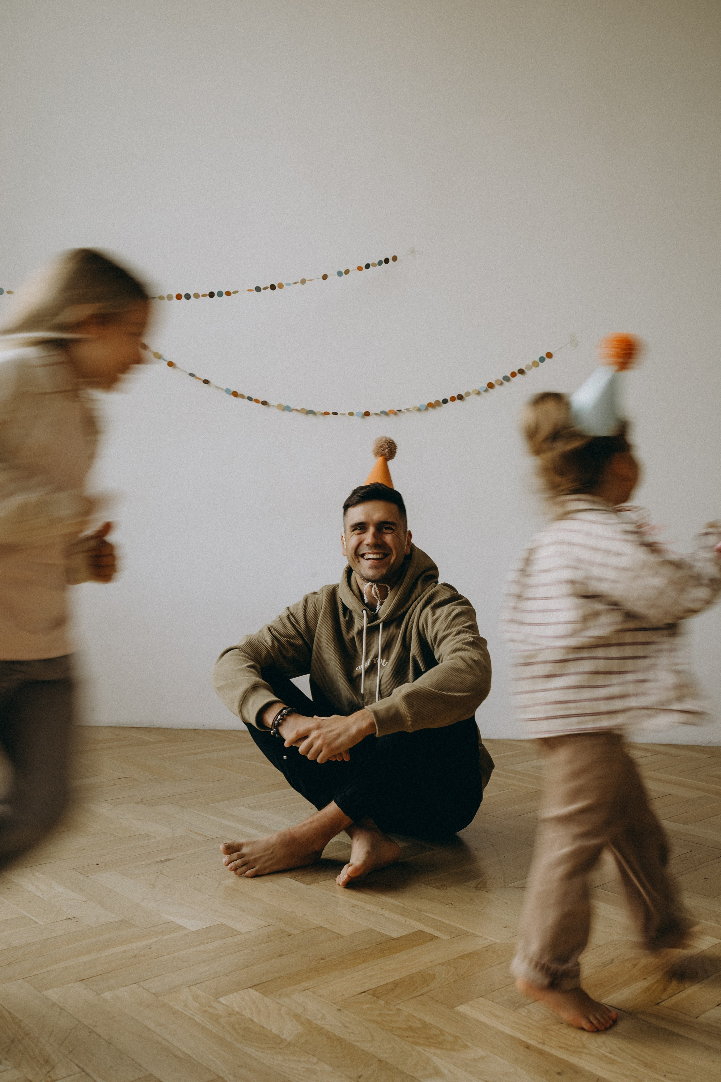 Антон, Алиса, Аня. Главная