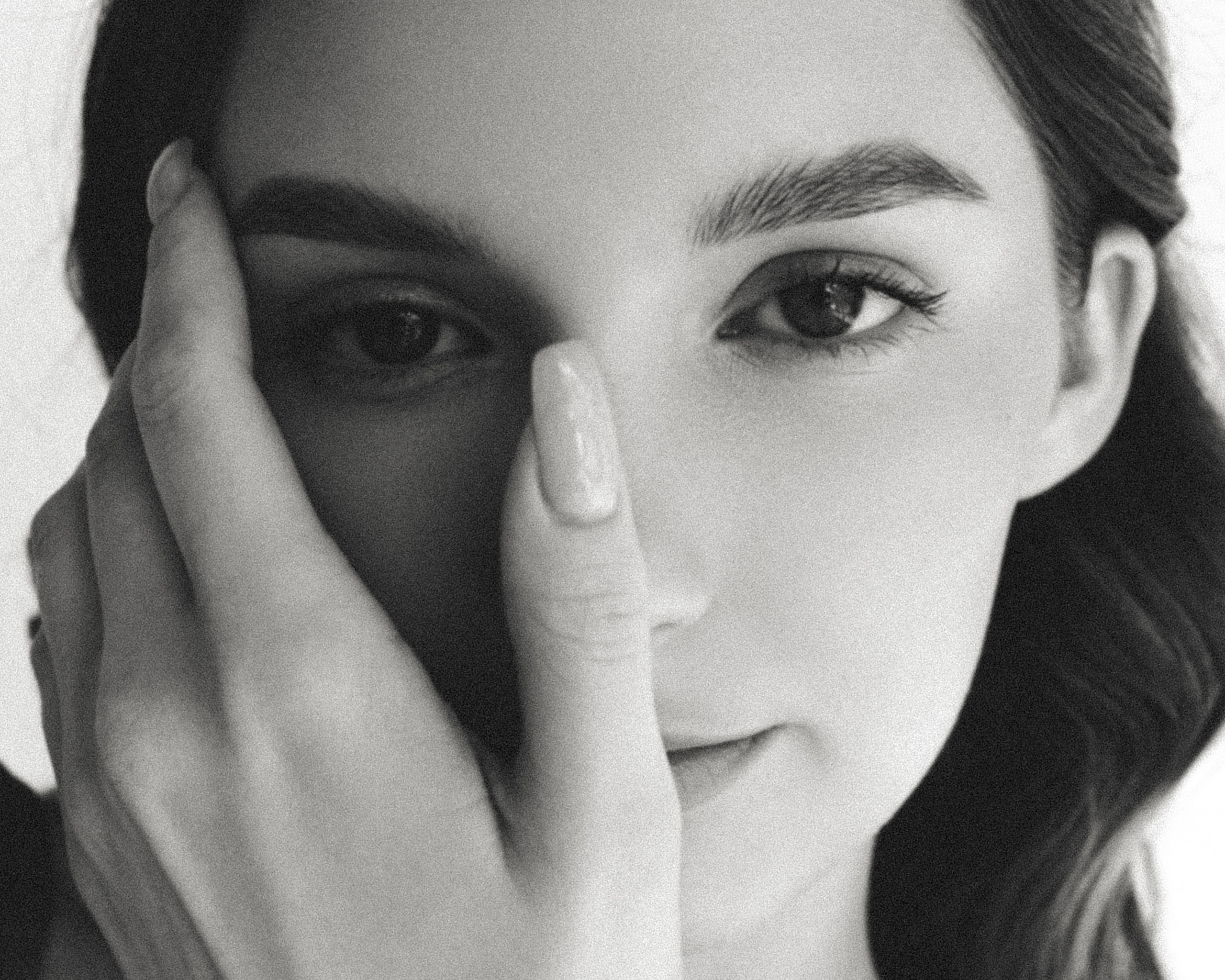 Фотограф в Москве и Сургуте Алла Лесовая. Снимаю каталог для брендов и индивидуальные портреты для людей