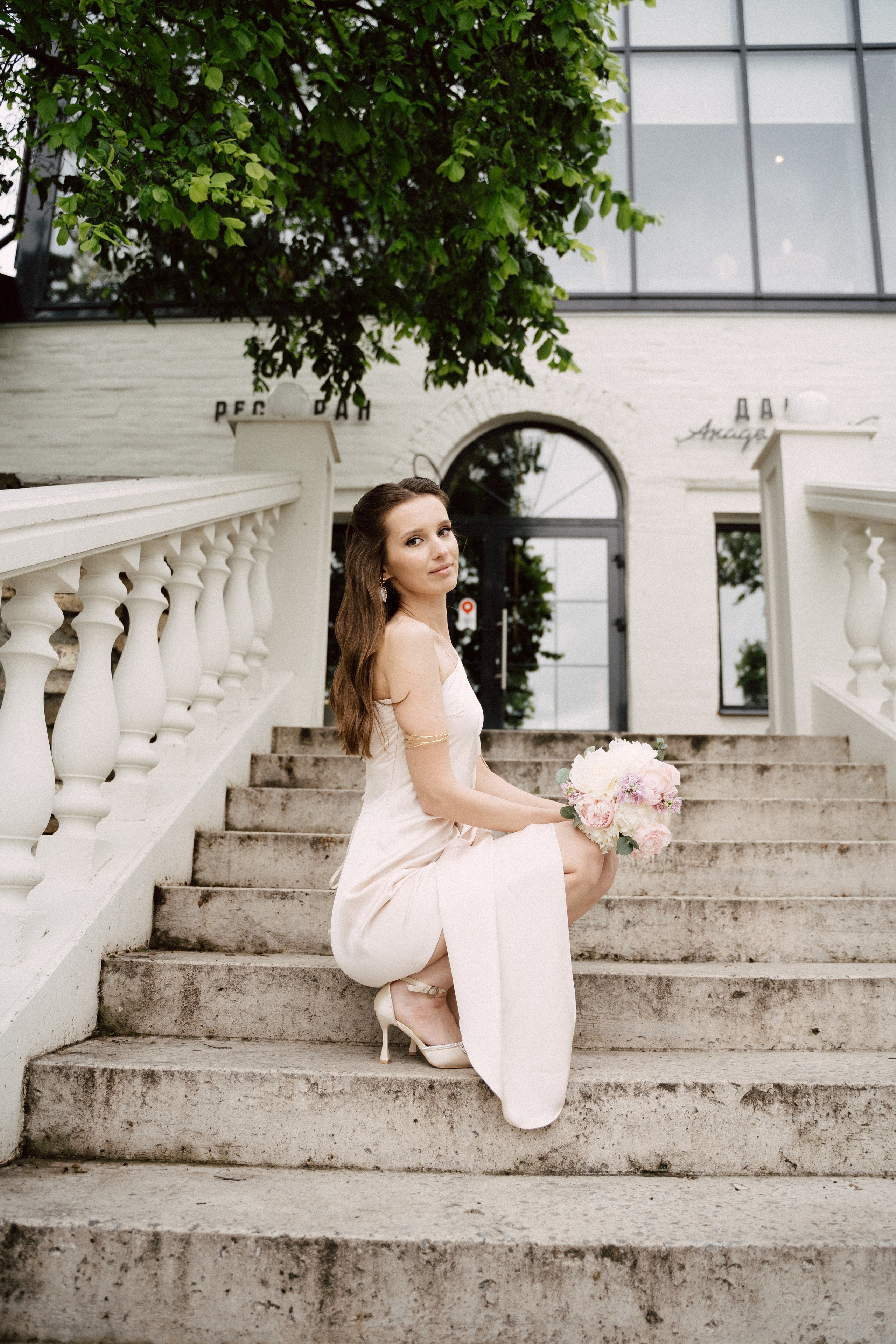 Свадебная фотосъемка в Пскове. Свадебный и семейный фотограф в Пскове и Острове Света Суворова