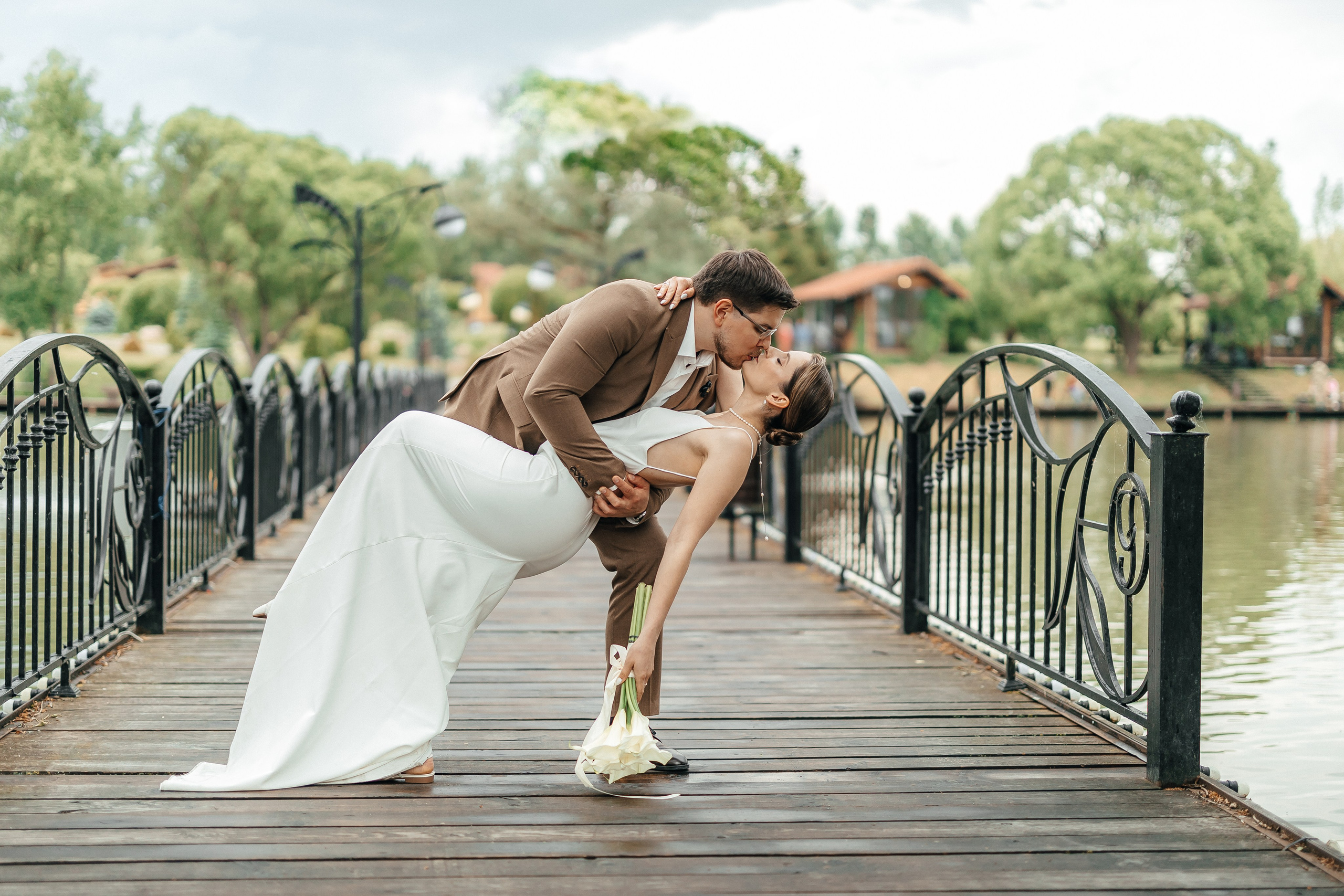 Белая арка. Александр Антонов. Профессиональный свадебный, репортажный фотограф в Москве, Подольске. Фото+Видео на любой праздник