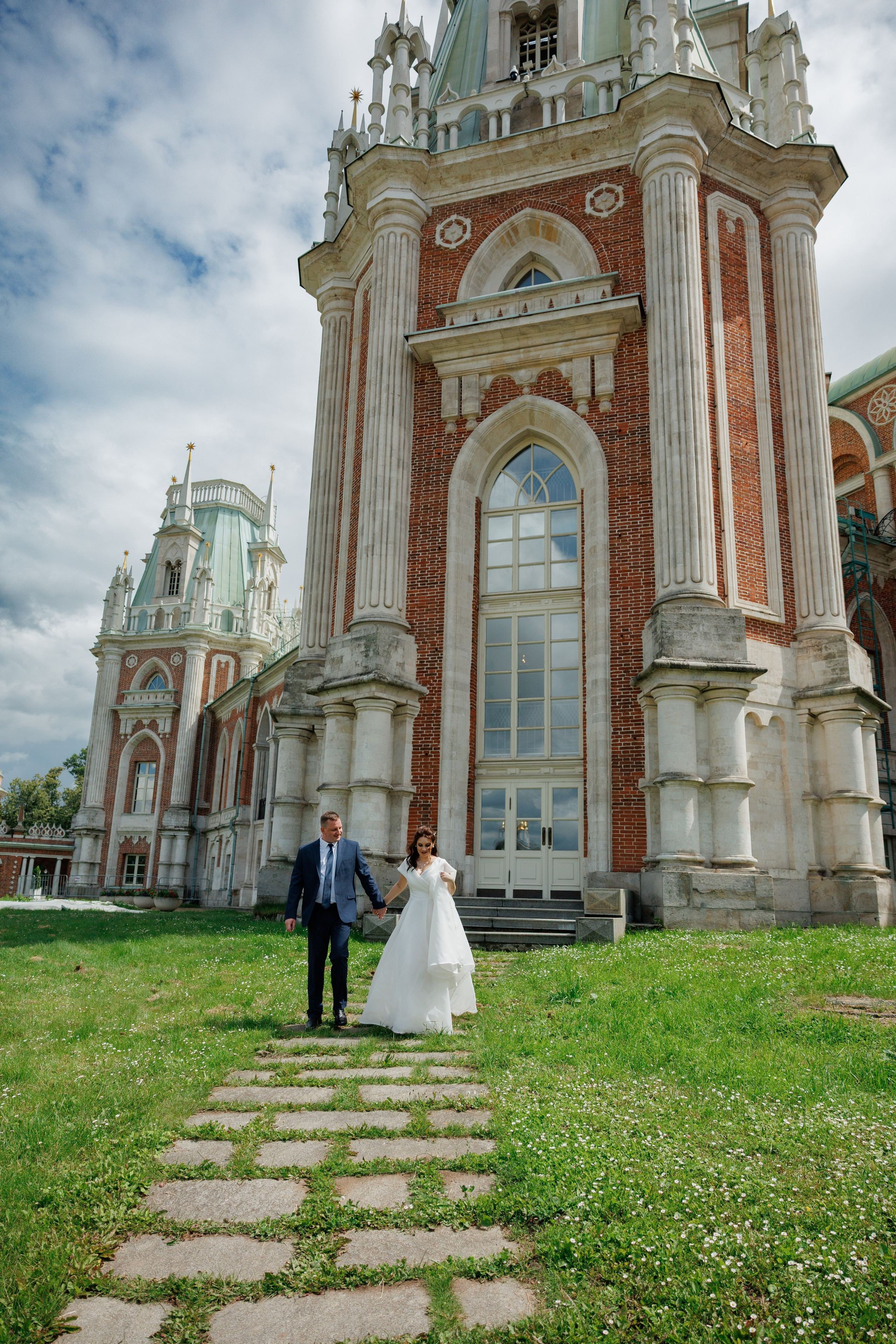 Свадебная фотосессия в Царицыно. Свадебная съёмка в Москве