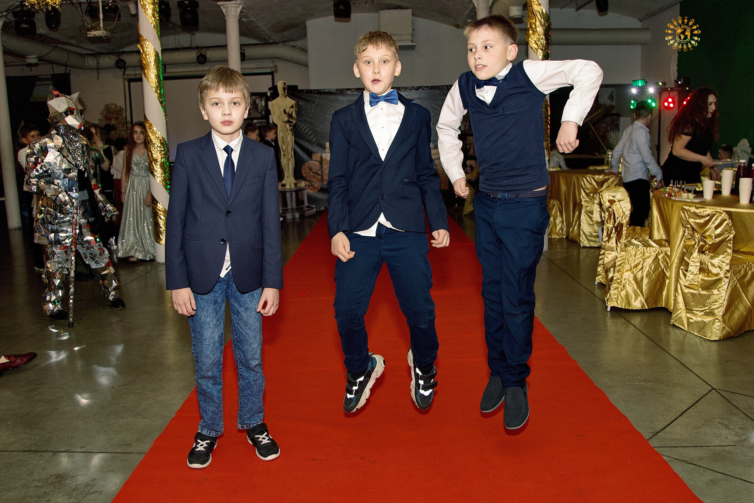 Выпускной 2023 (4-й класс, ММШ). Клуб Royal. Москва. Репортажная съемка в Москве и области. Анималистика