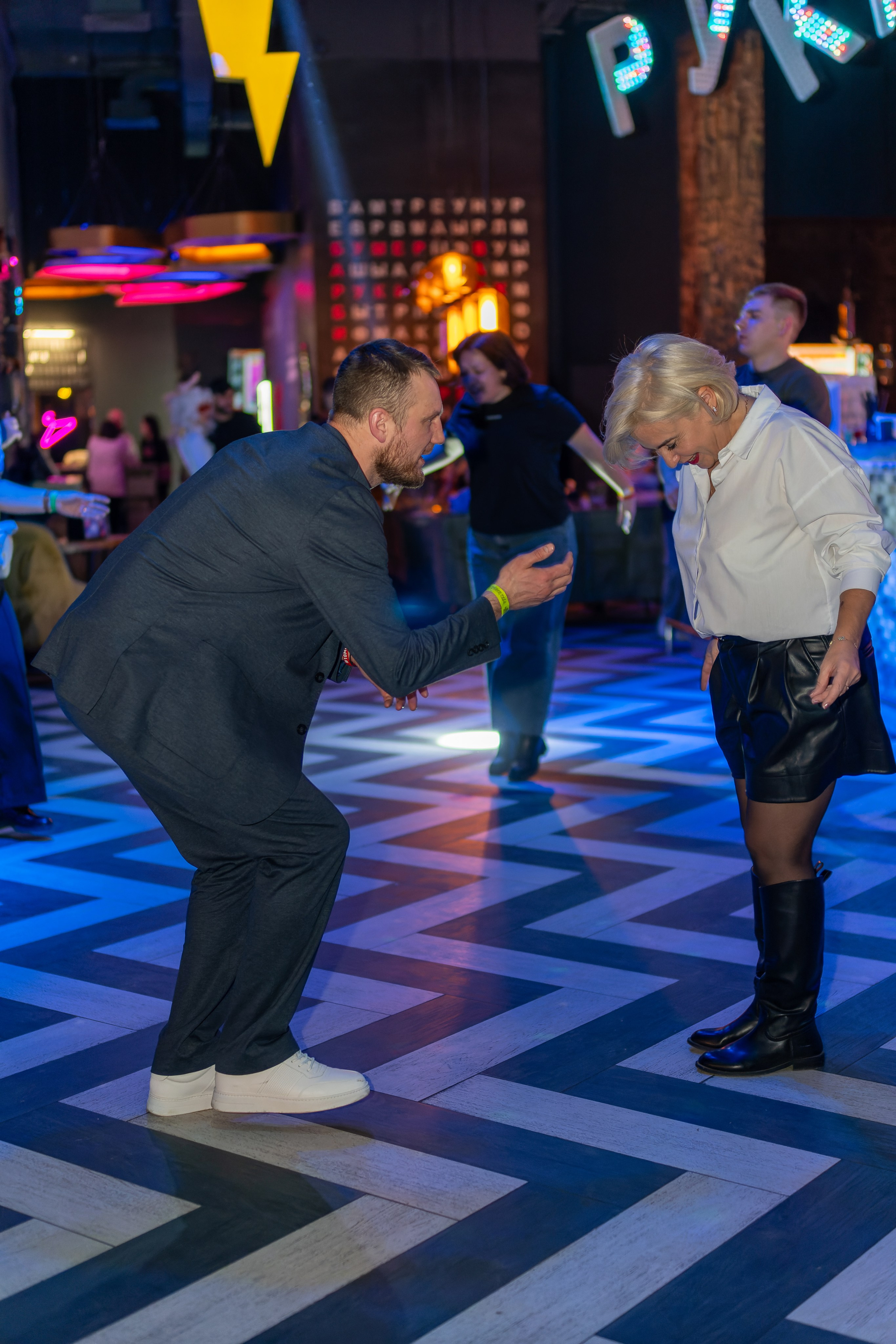 Съёмка мероприятия в баре Руки вверх. «Студия DRONAVT`s» — видеосъёмка и фотография г. Москва