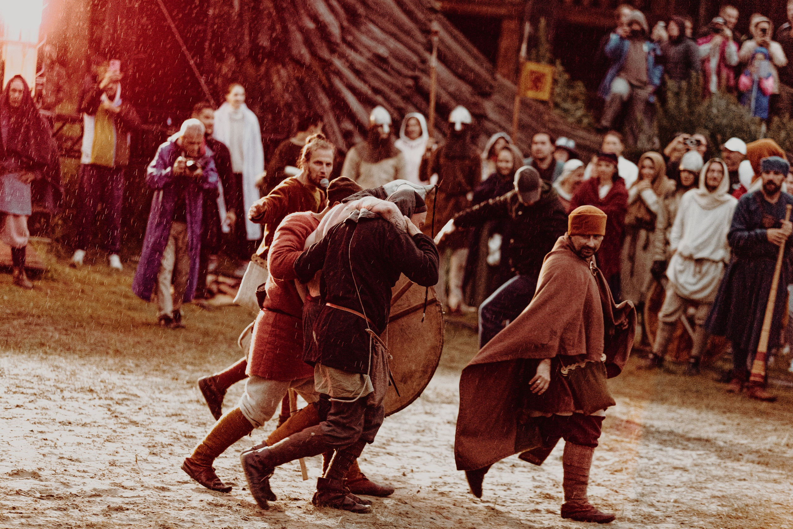 Фестиваль «Абалакское поле» XVI. Арт-фотограф Крис Л. в Тобольске: портрет, семейные, свадьбы