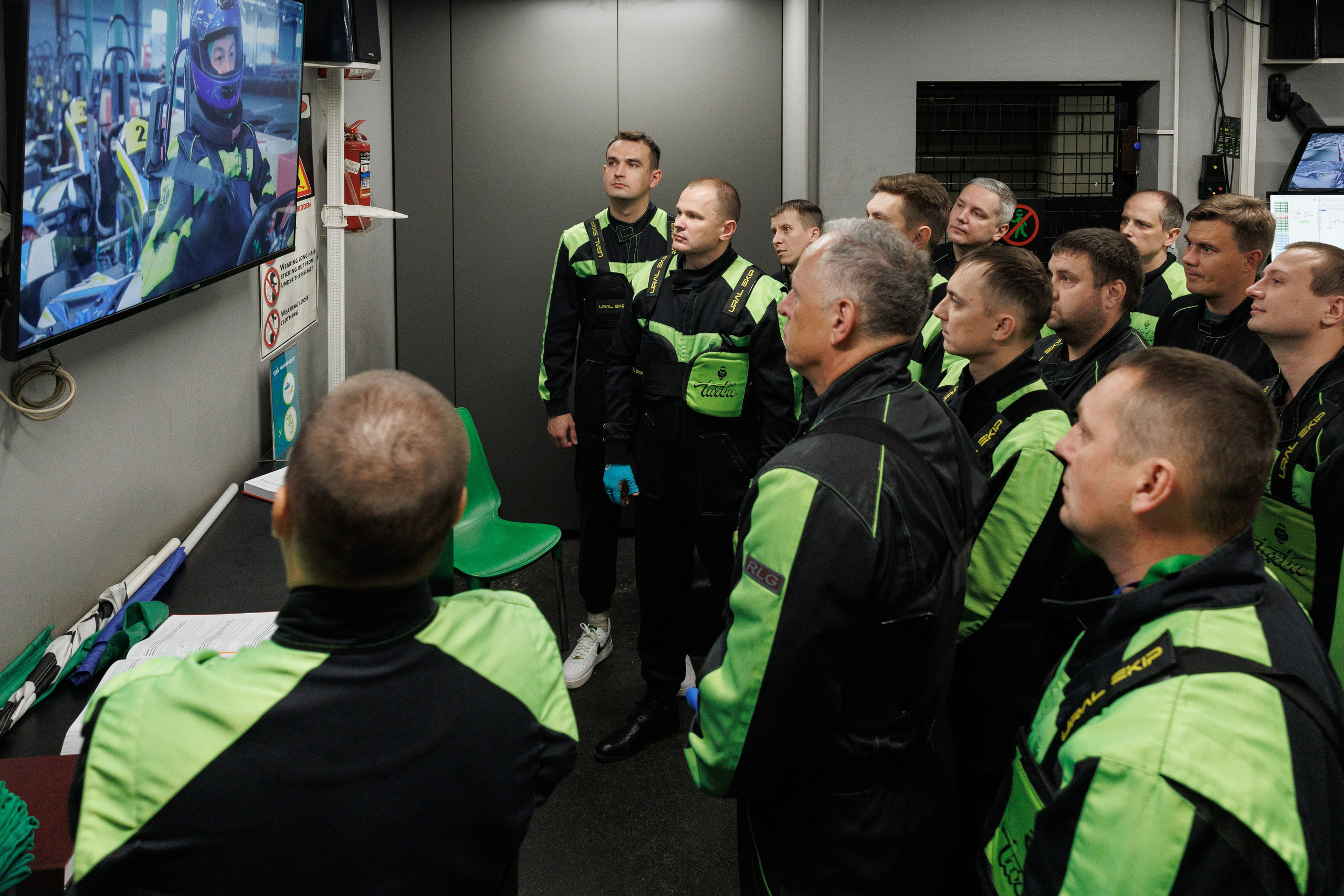 Turba karting hall — корпоративные соревнования. Контент для бизнеса в Екатеринбурге Полдень Медиа