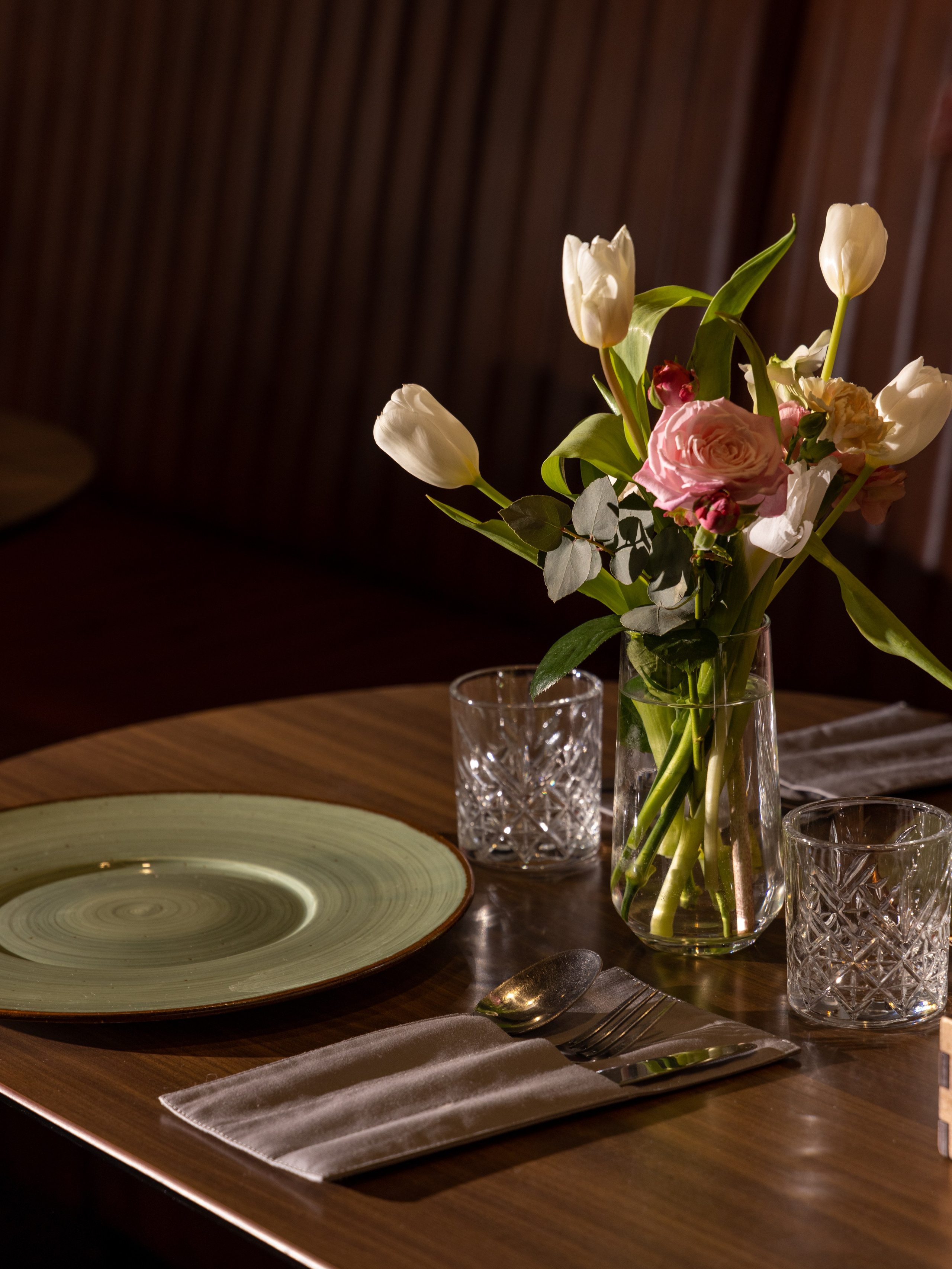 Интерьерная съемка коммерческих локаций. Фотосъемка для вашего бизнеса в Челябинске