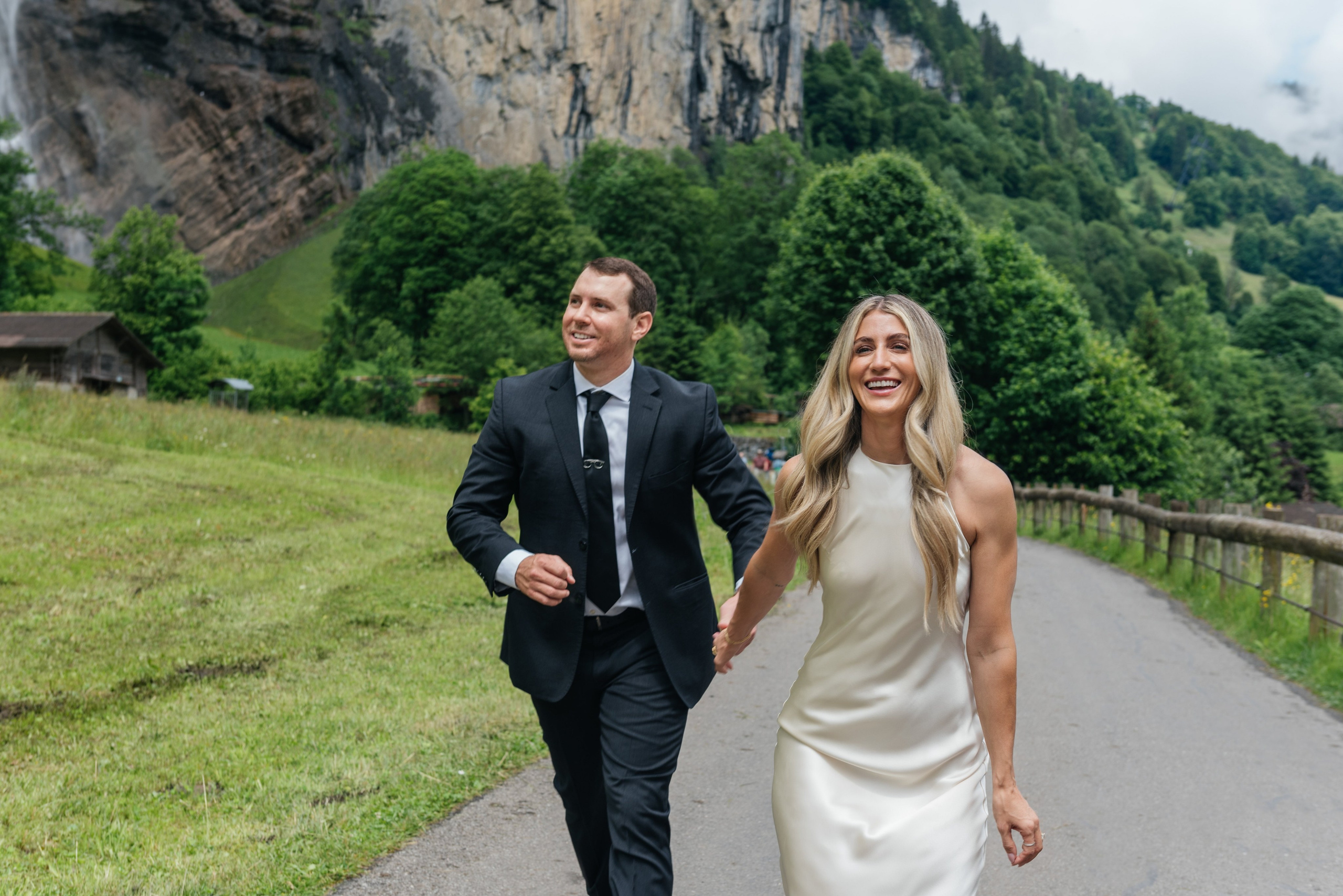 Mary & Danny (Lautebrunnen, Suisse). Photographe en Suisse et en Europe Anna Alekseenko