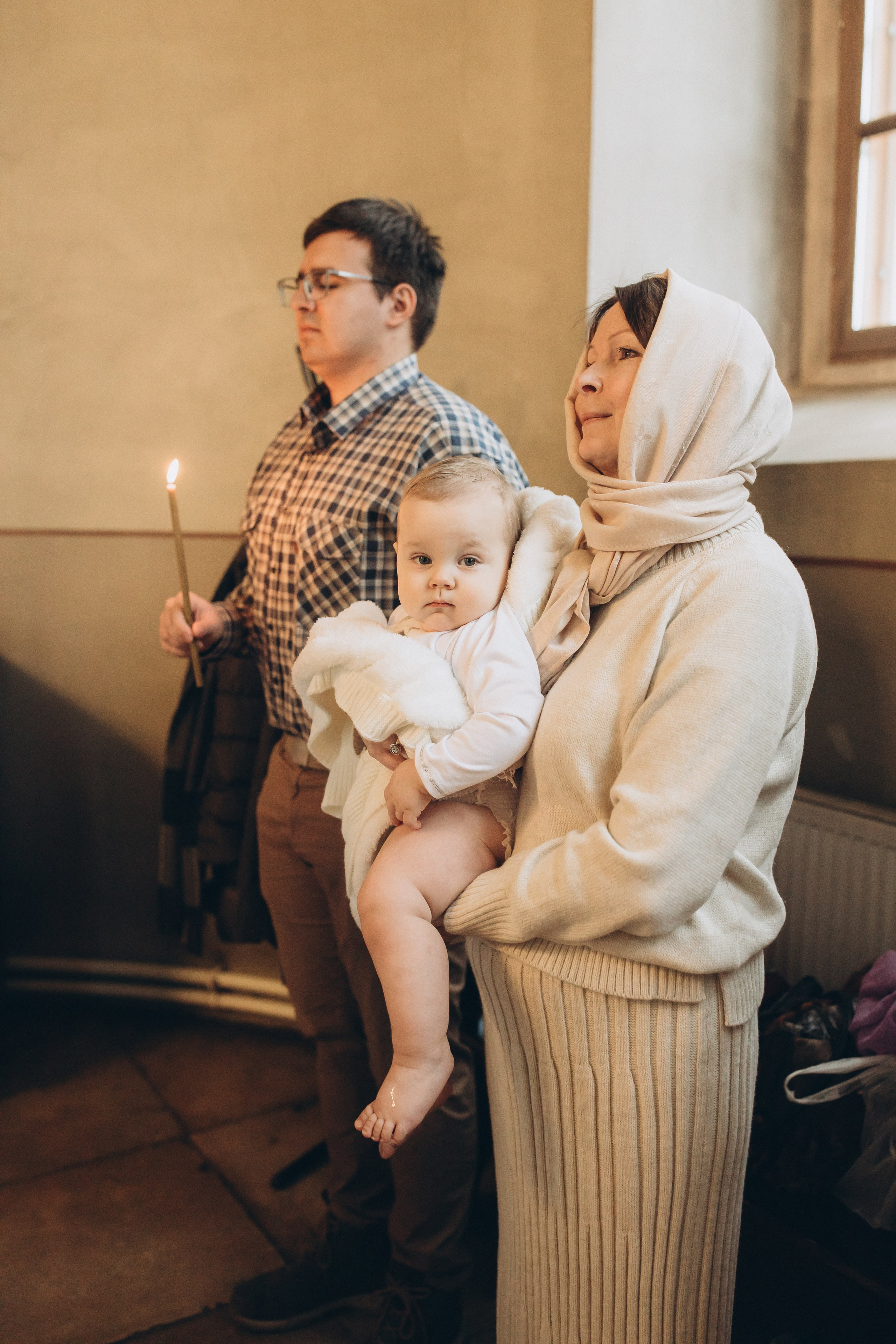 Таинство Крещения Ивана в Церкви Николая Чудотворца. Детский и семейный фотограф в Пушкино, Мытищи, Москва Сергеева Светлана