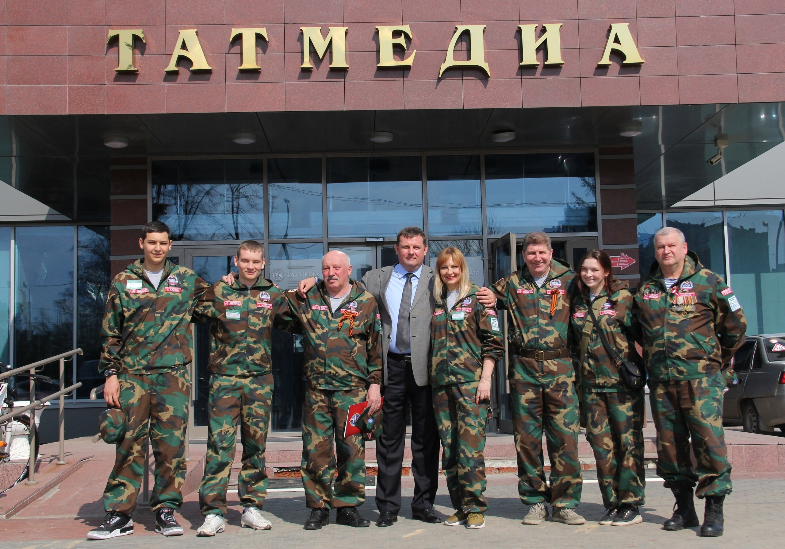 Станислав Щербаков, главный редактор журнала Солдаты России, спецкорреспондент, журналист, ВГИК, Золотой Витязь, лауреат премии союза журналистов России, режиссёр, продюсер, сценарист, актер, предприниматель, руководитель студии 365, руководитель компании Русские медиакоммуникации, Миасс, Москва 89514577151, Президентский полк