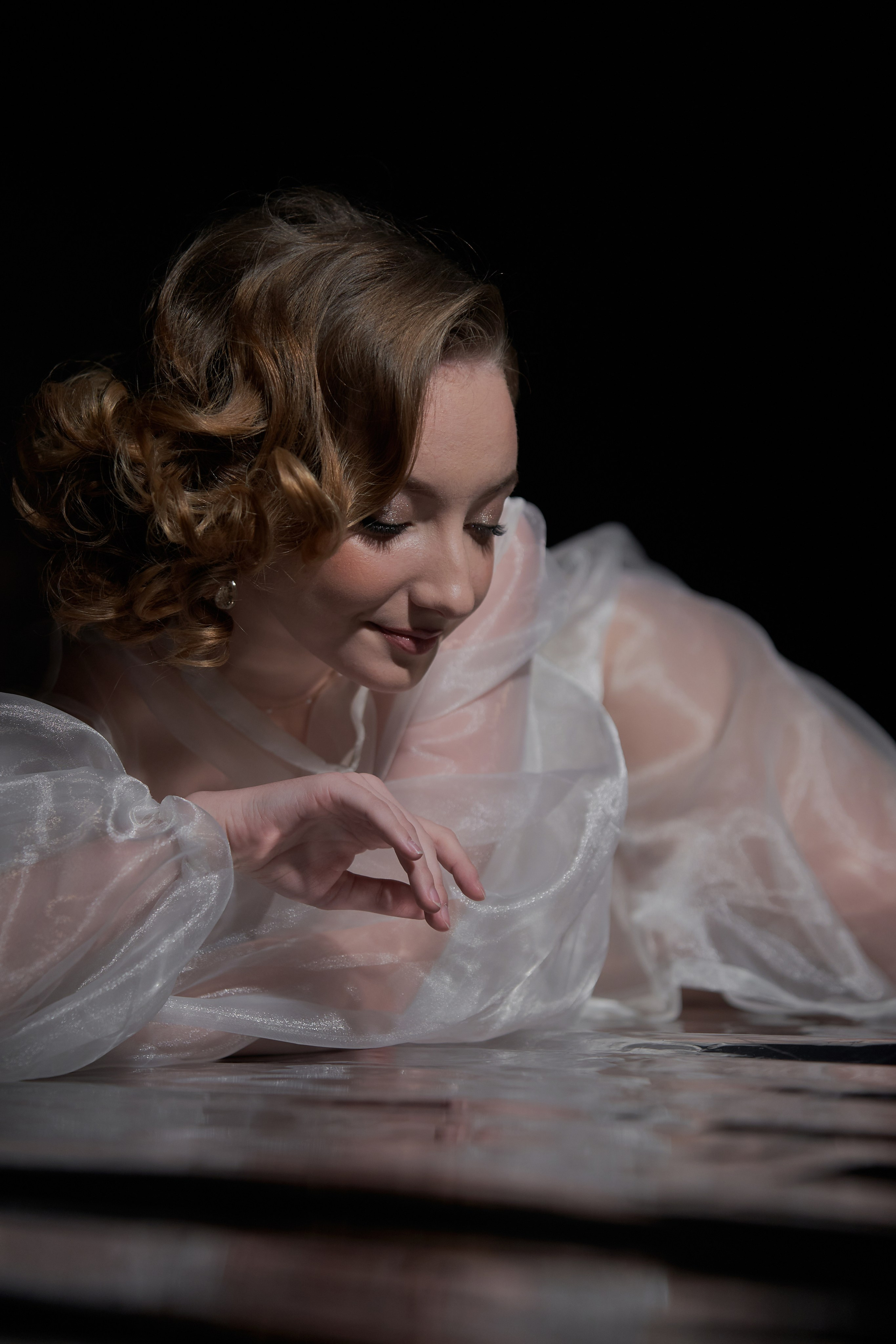 Портретная съёмка в студии на циклораме. Мартазова Екатерина фотограф. Екатеринбург