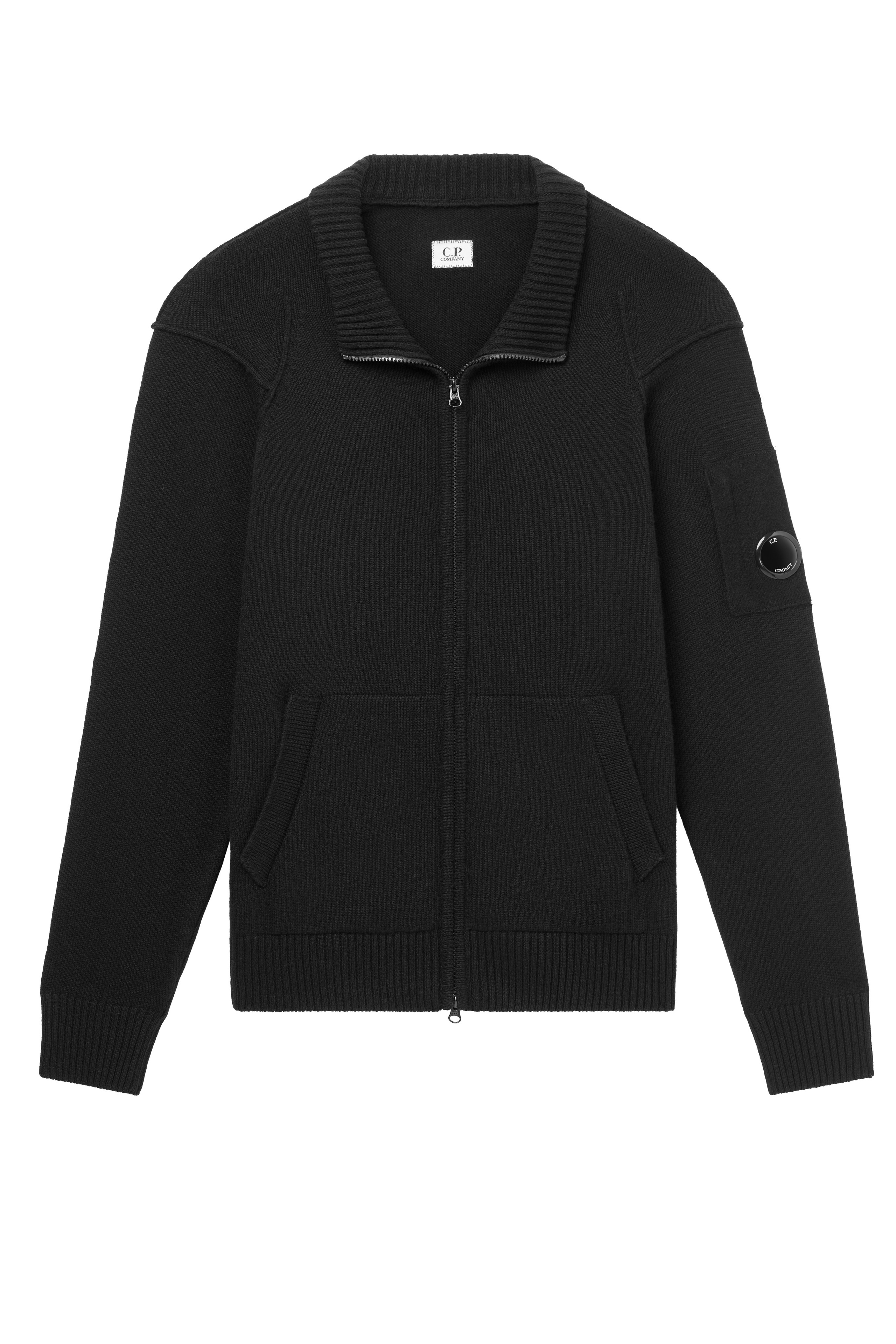 Одежда на манекене и враскладку. Олег Дмитриев