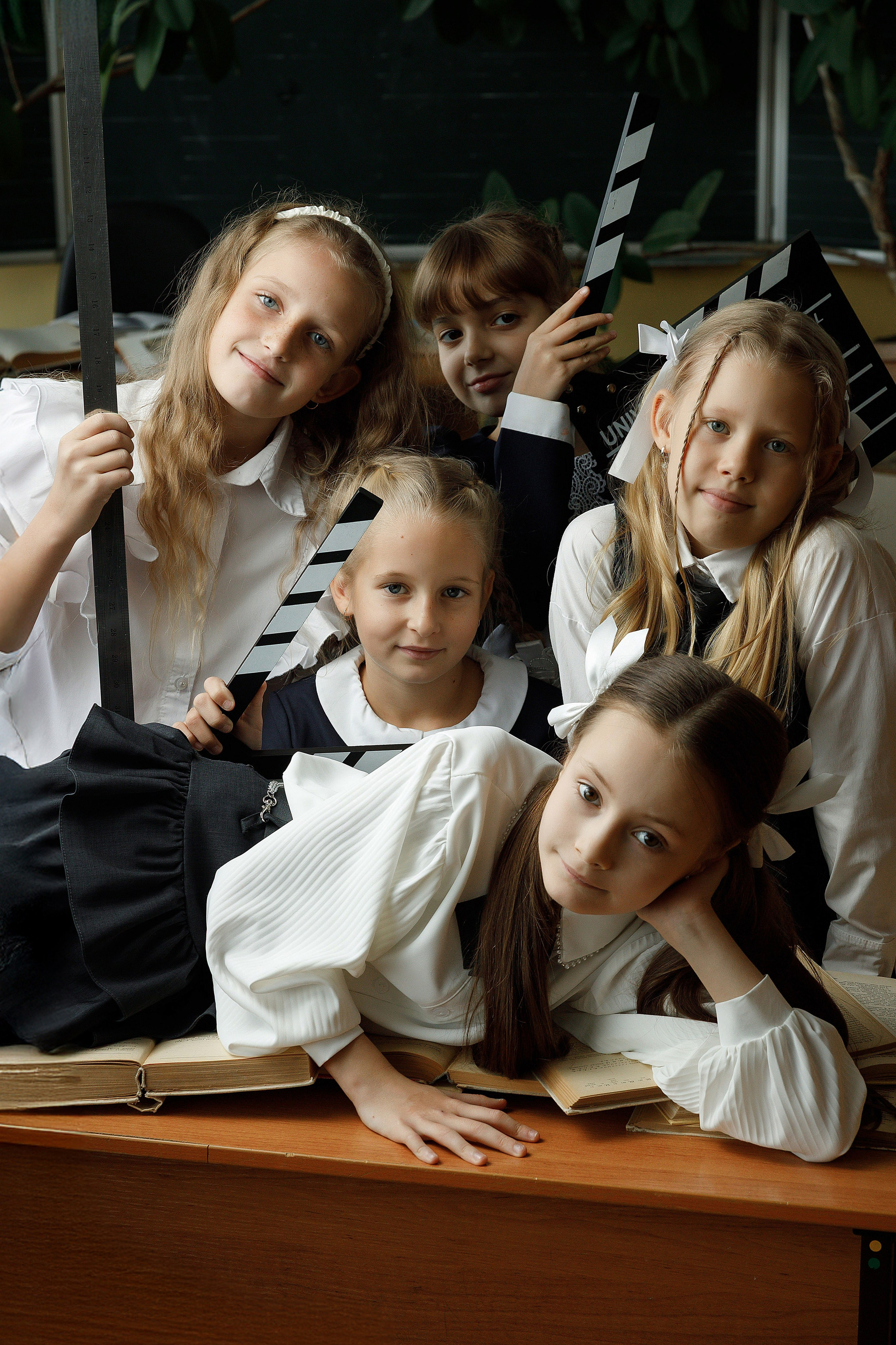 Фотосессия для 2-го класса шк 58. Photoalbum-vl.ru