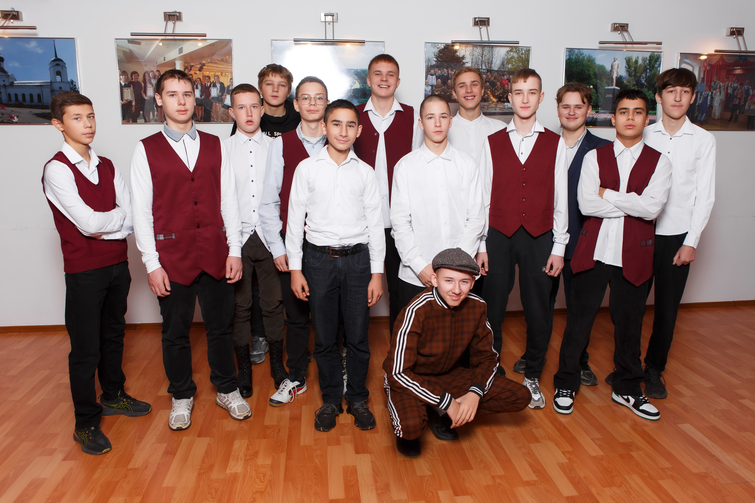 ФОТОСЕССИЯ ДЛЯ 9 КЛАССА «ГИМНАЗИЯ». ТВОЙ АЛЬБОМ / ТВОИ ПРАВИЛА