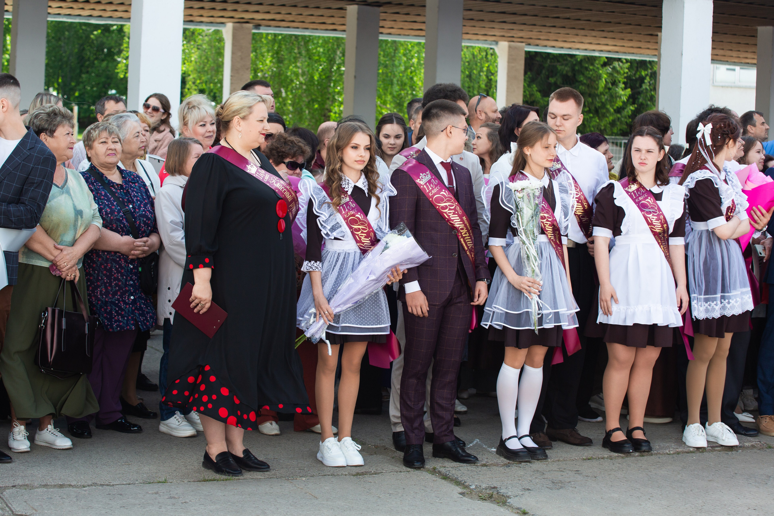 ПОСЛЕДНИЙ ЗВОНОК 2025 9 ШКОЛА. ТВОЙ АЛЬБОМ / ТВОИ ПРАВИЛА