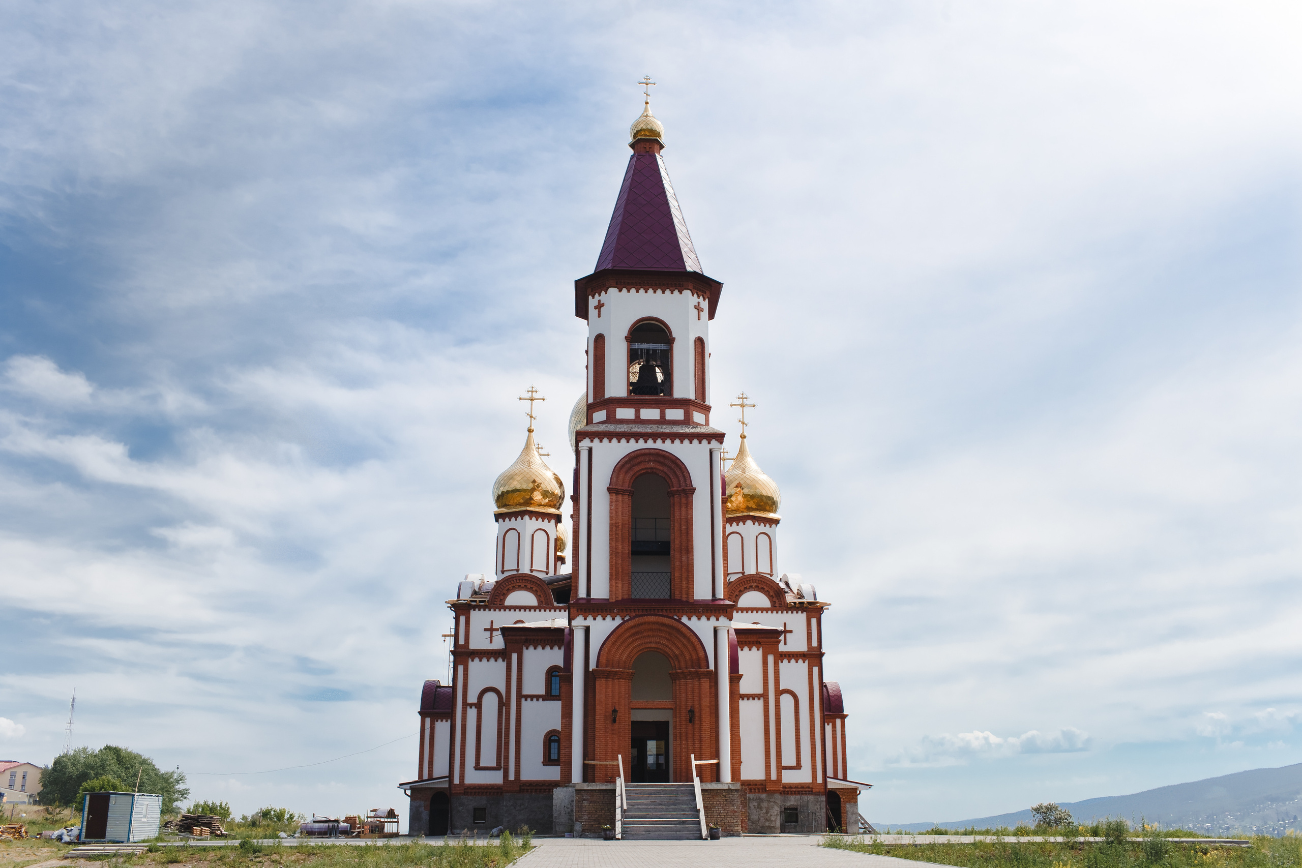 Храм Новомучеников и Исповедников Российских. Фотограф свадебный семейный в Красноярске Шукшина Наталья