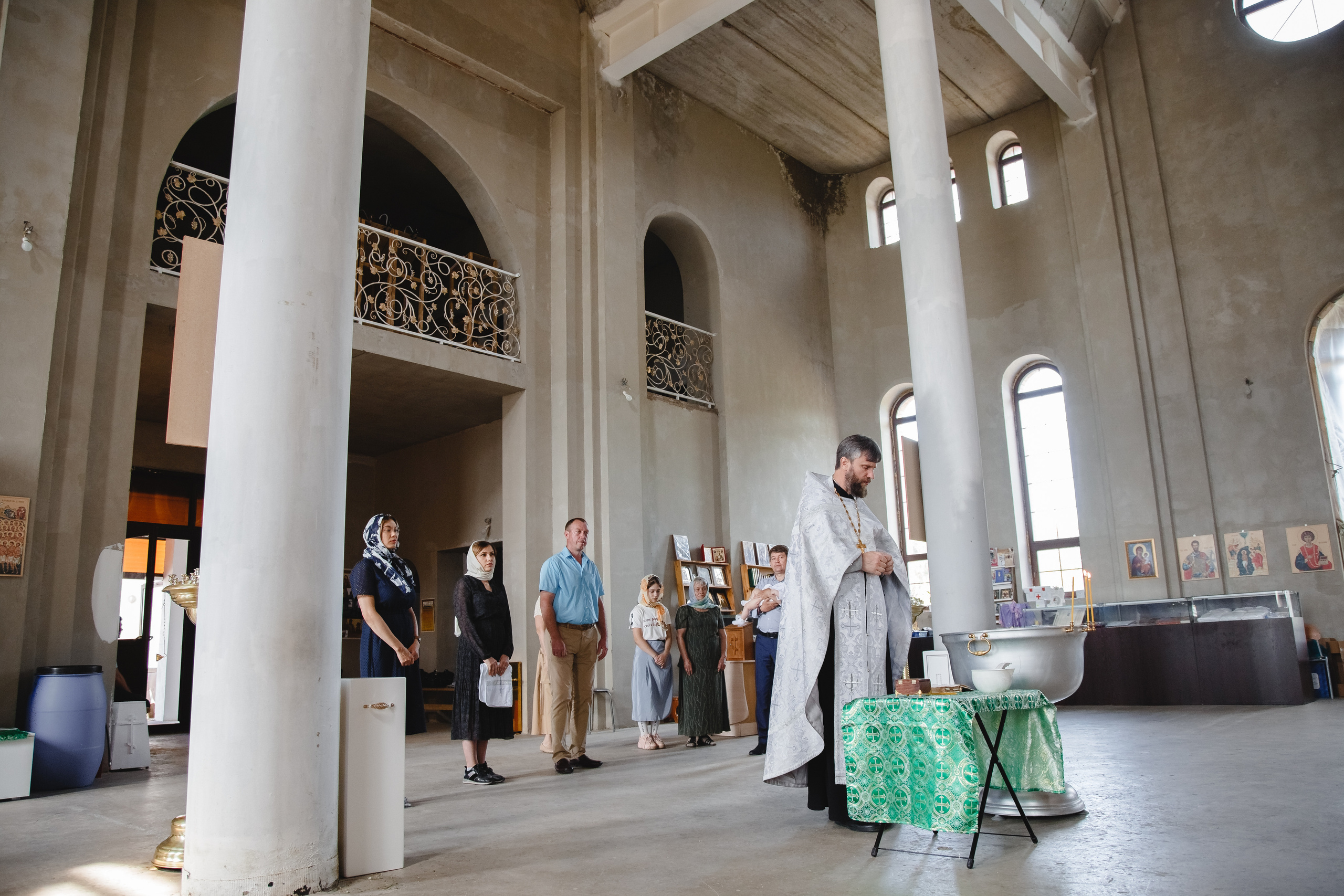 Храм Новомучеников и Исповедников Российских. Фотограф свадебный семейный в Красноярске Шукшина Наталья