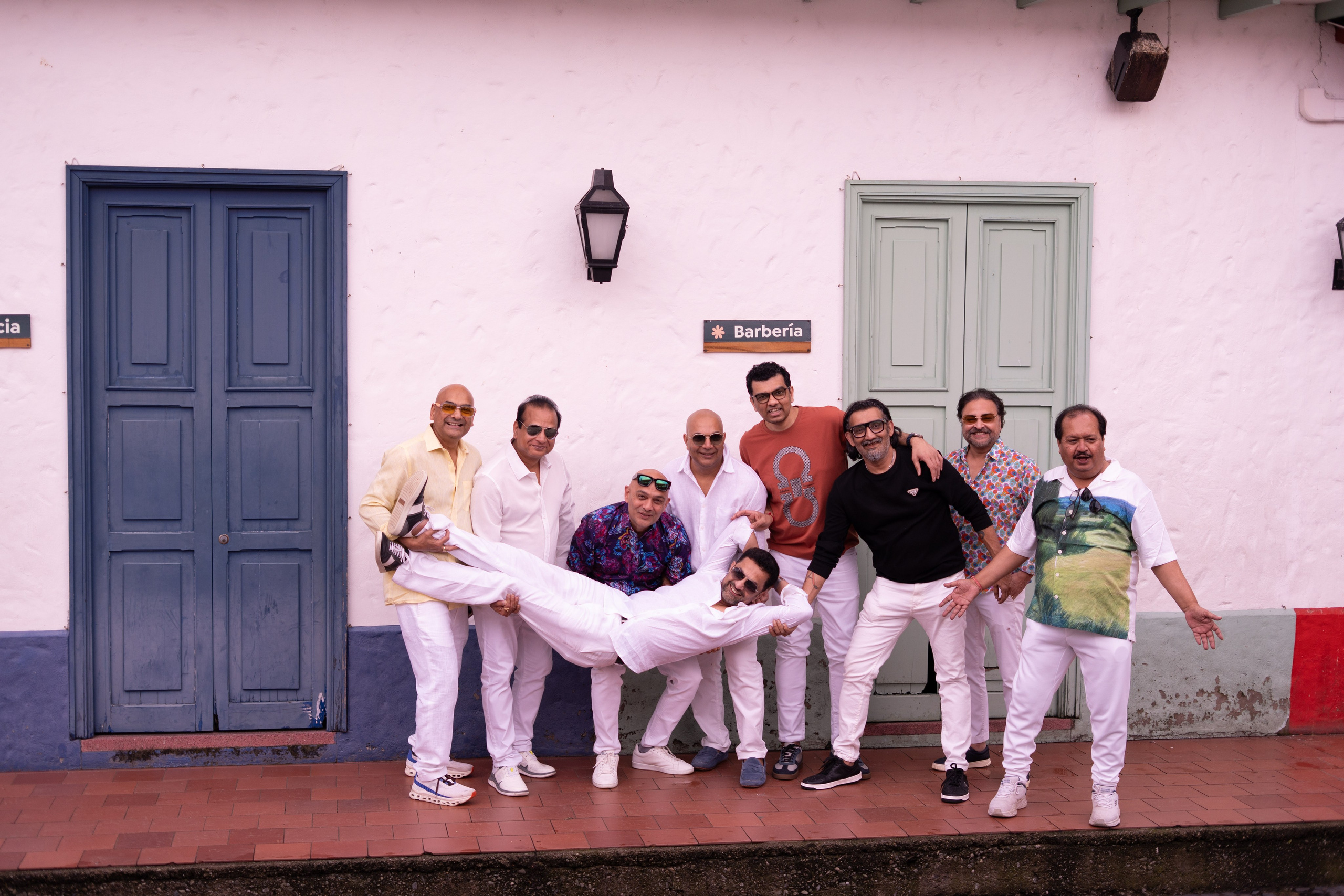 Bachelor party / One day in Medellin. Wedding Photographer in Barcelona and Medellin