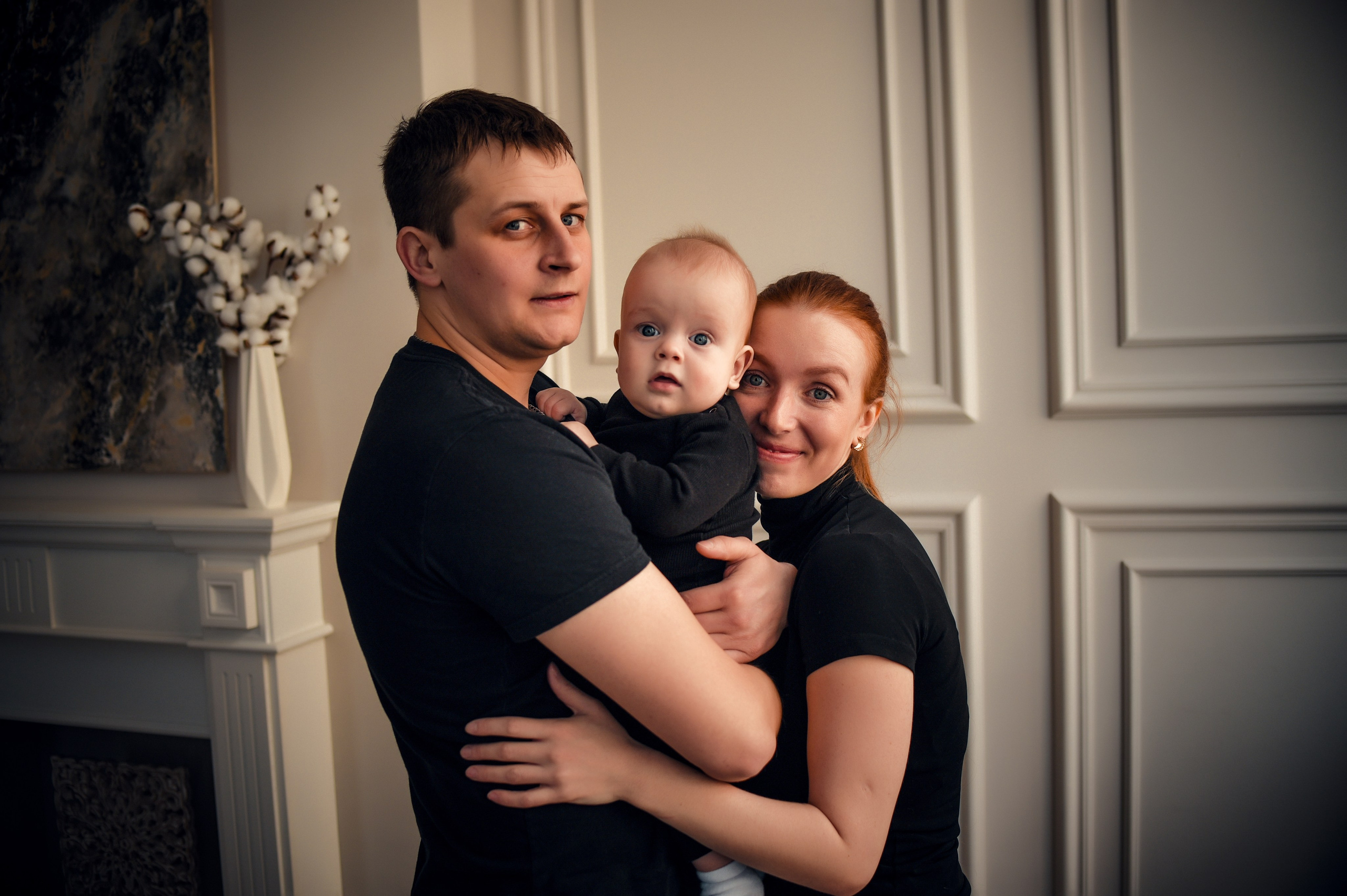 Семейная студийная фотосессия 3. Свадебный, семейный, детский, контент фотограф в Омске Максим Ильин