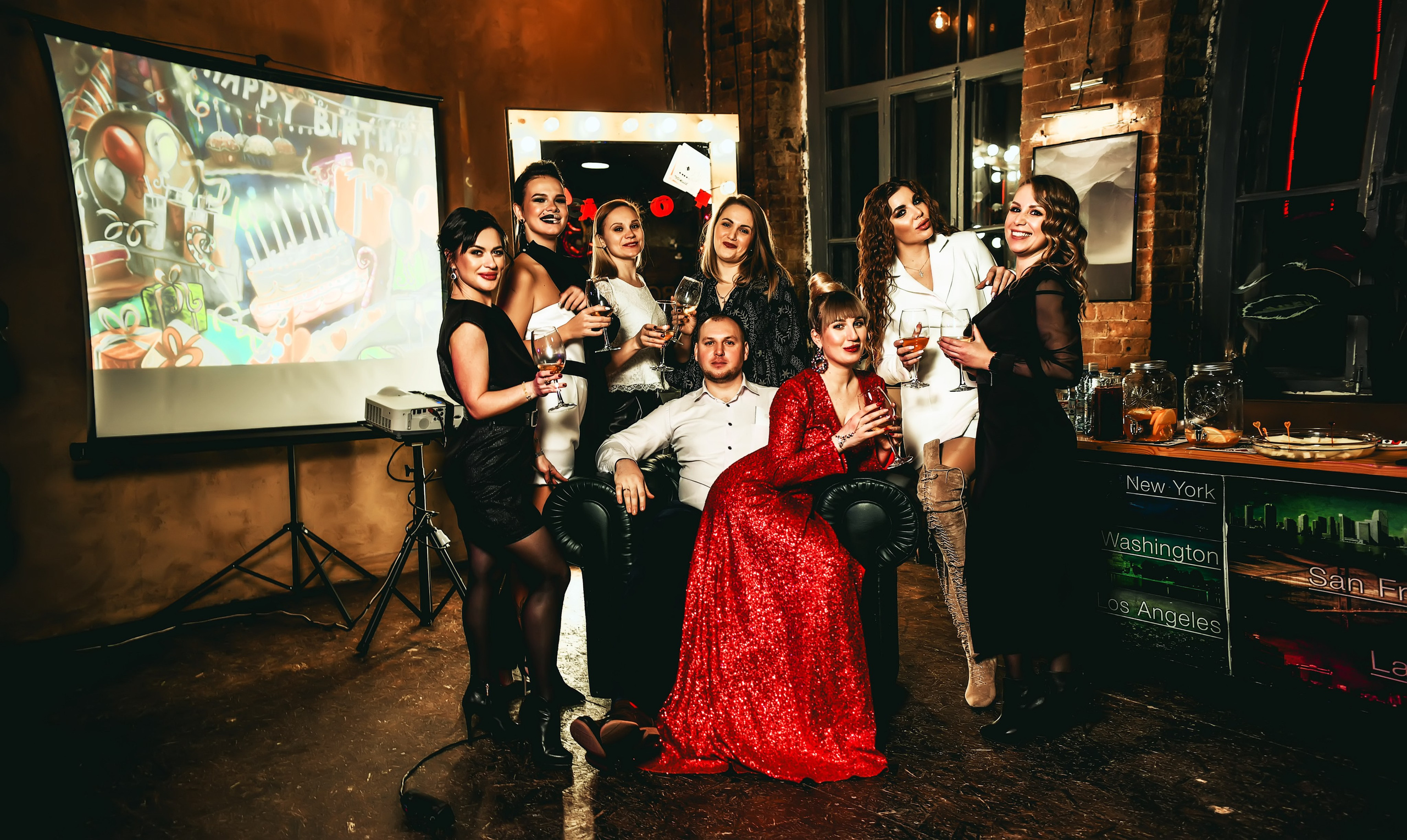 Тематическая вечеринка на юбилей 35 лет. Свадебный, семейный, детский, контент фотограф в Омске Максим Ильин