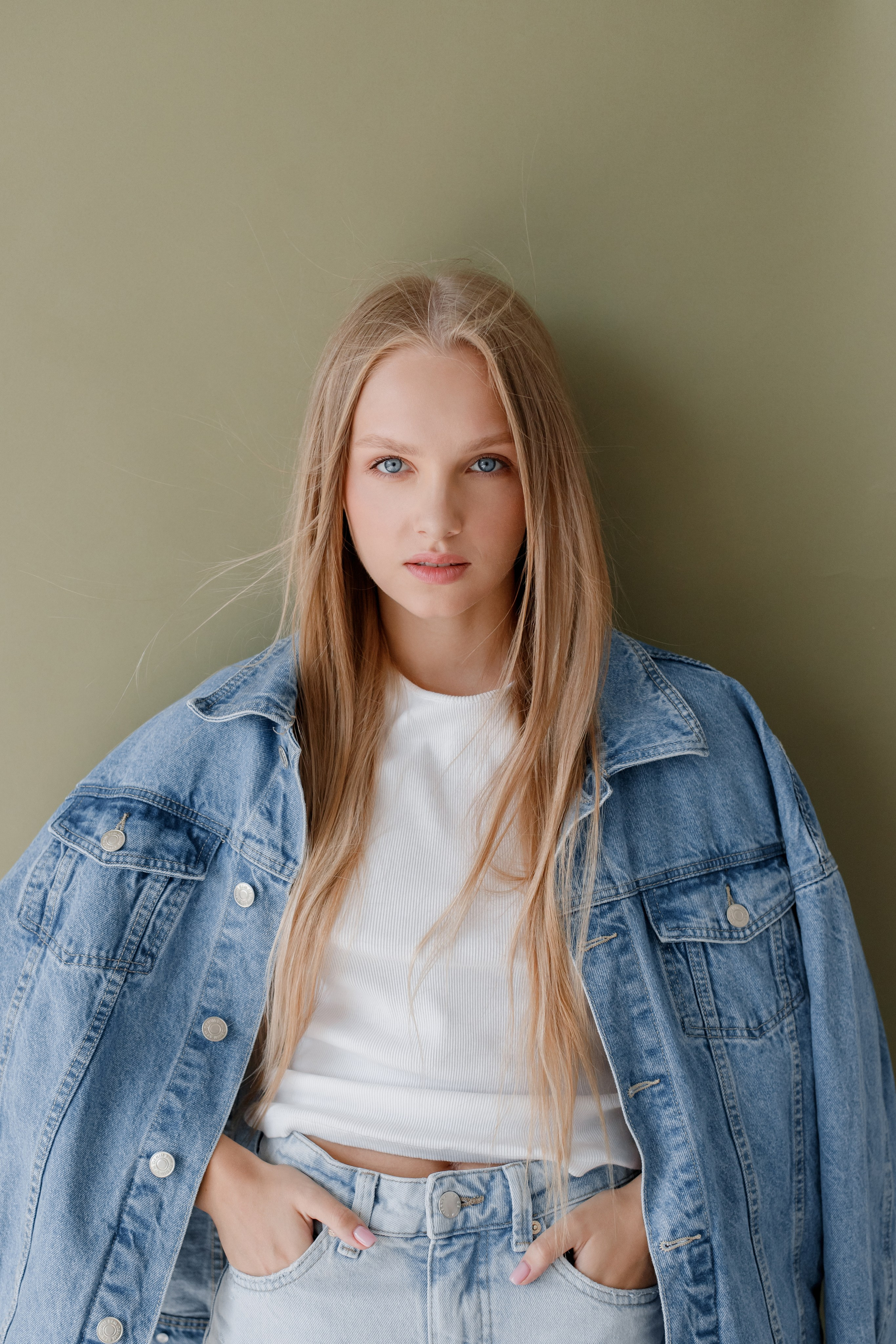 Моника, 40-42 р-р, рост 165. KED Production — продакшн из СПб. Создаём фото, видео и контент, который помогает брендам и селлерам продавать больше