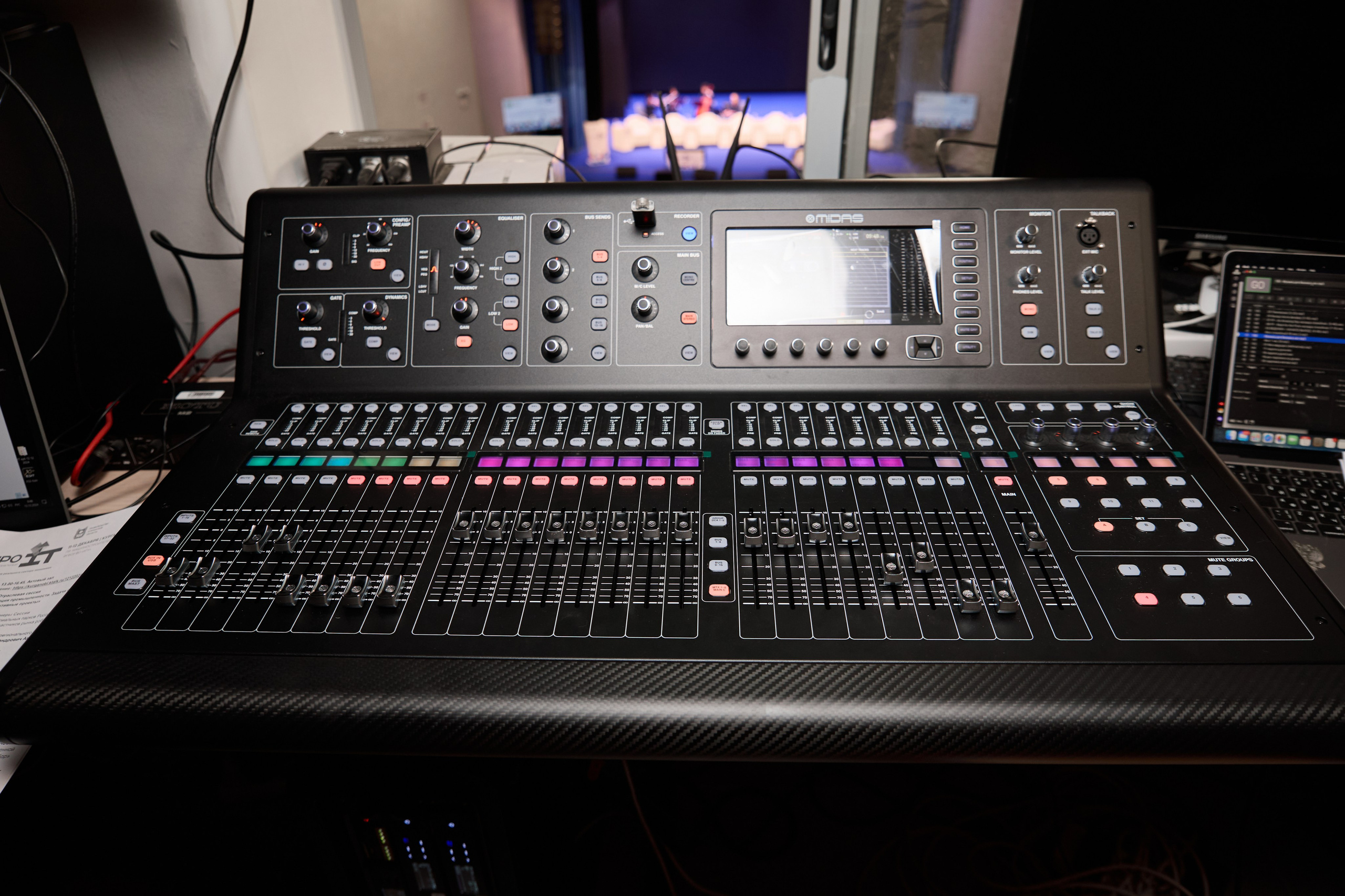 IT- Форум. Фотограф и видеограф в Кургане Леонид Корнильев