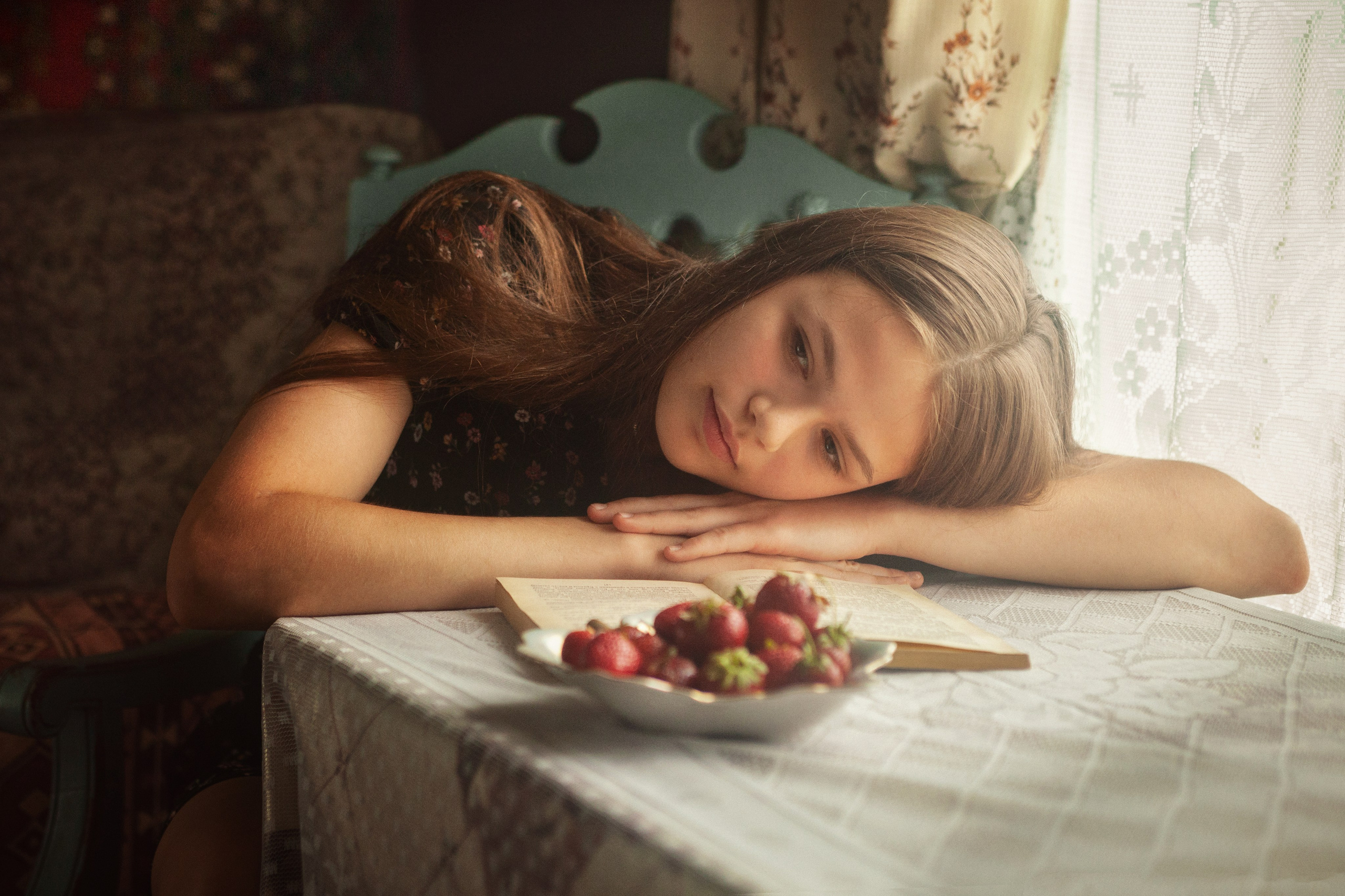 Арина. Фотограф Антонина Свешникова. ВЫПУСКНЫЕ ФОТОКНИГИ для детских садов и школ. Москва, Владимир