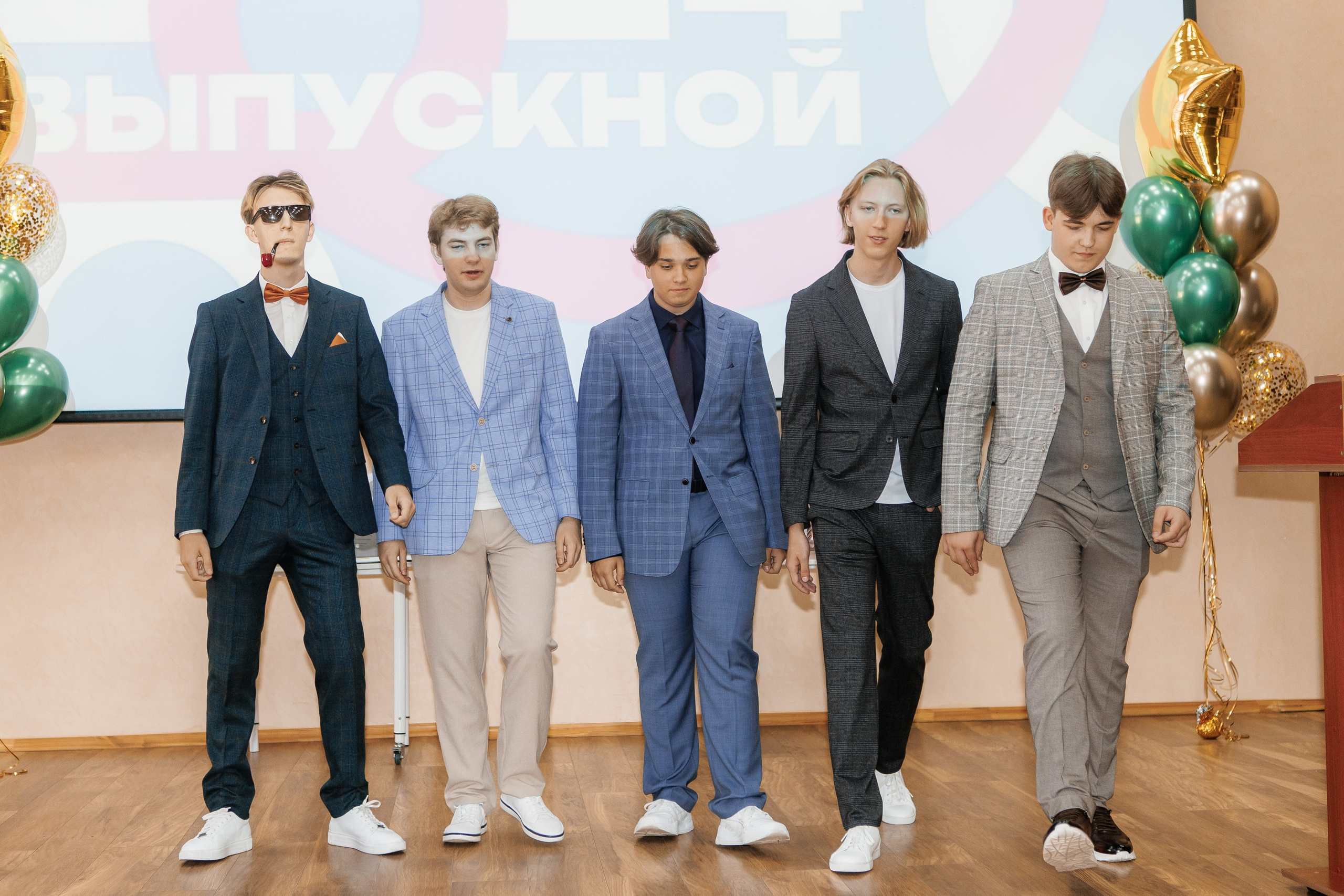 Выпускной Гимназия 12 2024 г. Свадебный и портретный Фотограф в Липецке Дмитрий Котюков